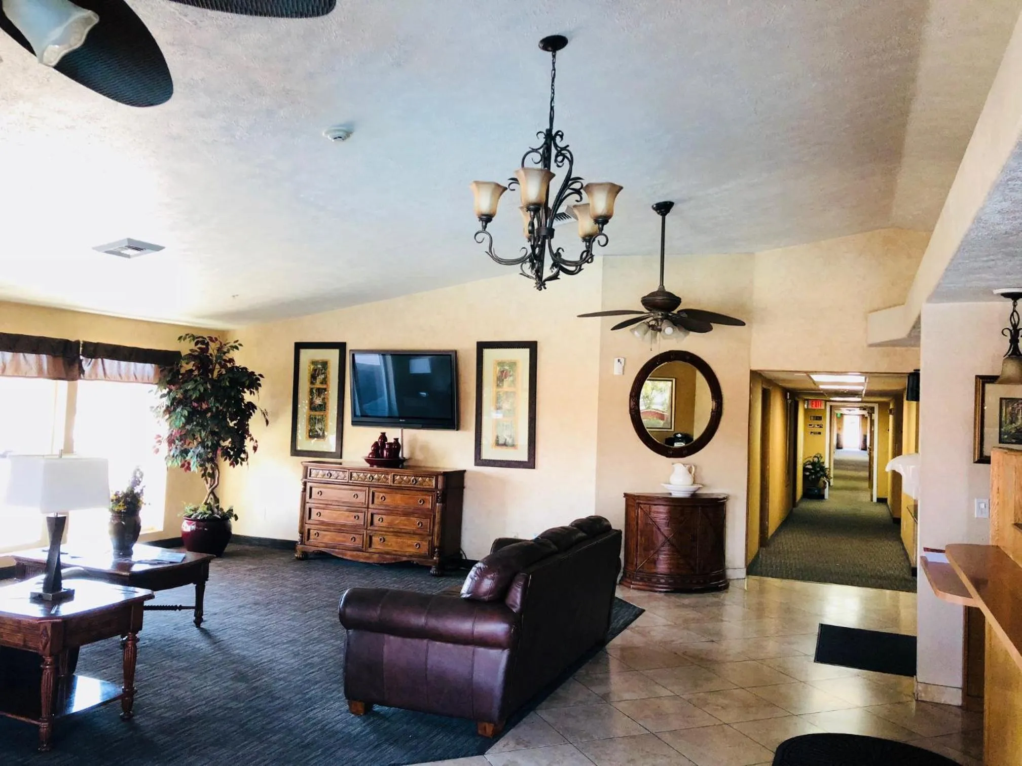 Lobby or reception in Sunrise Inn