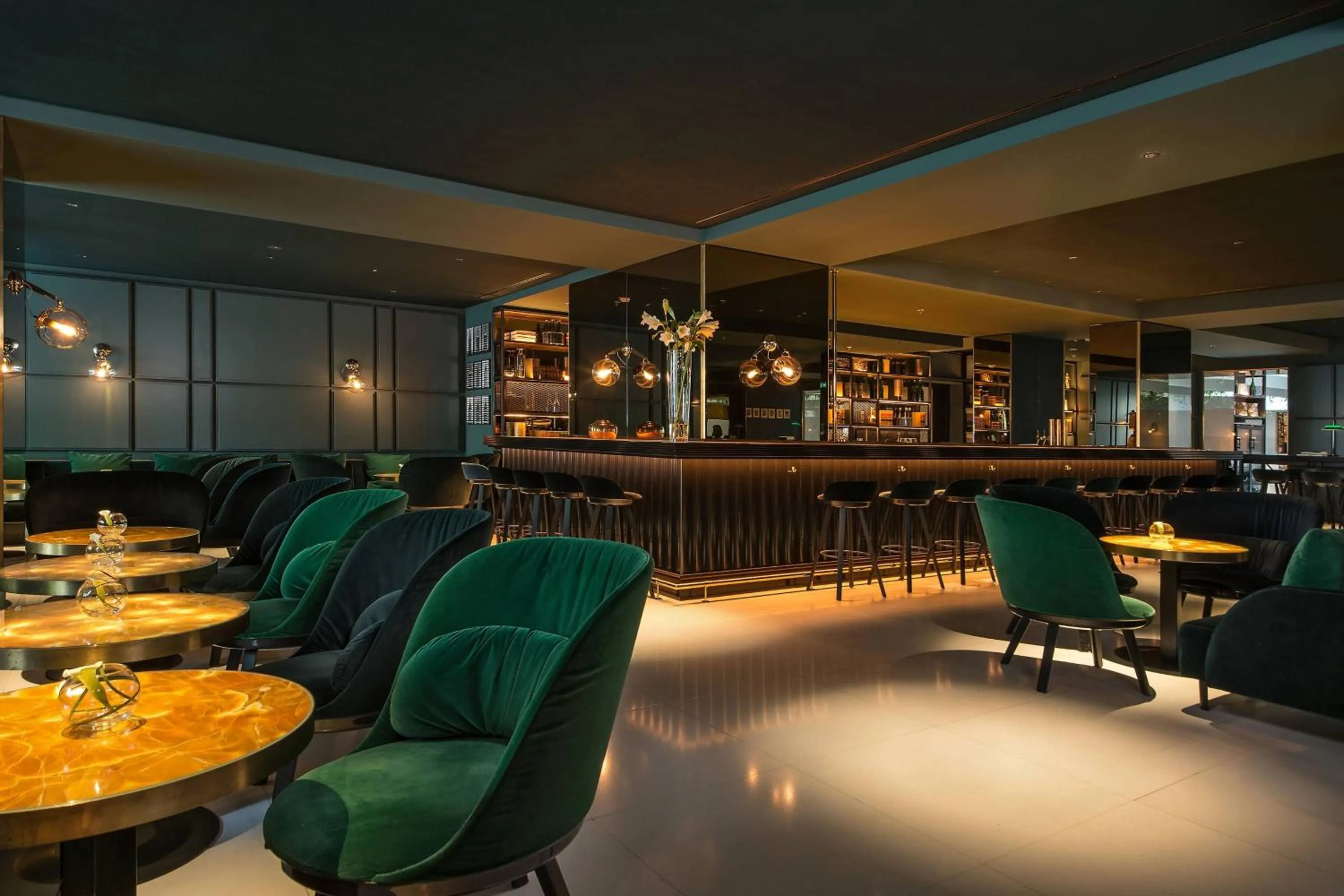 Lounge or bar in Le Méridien Vienna