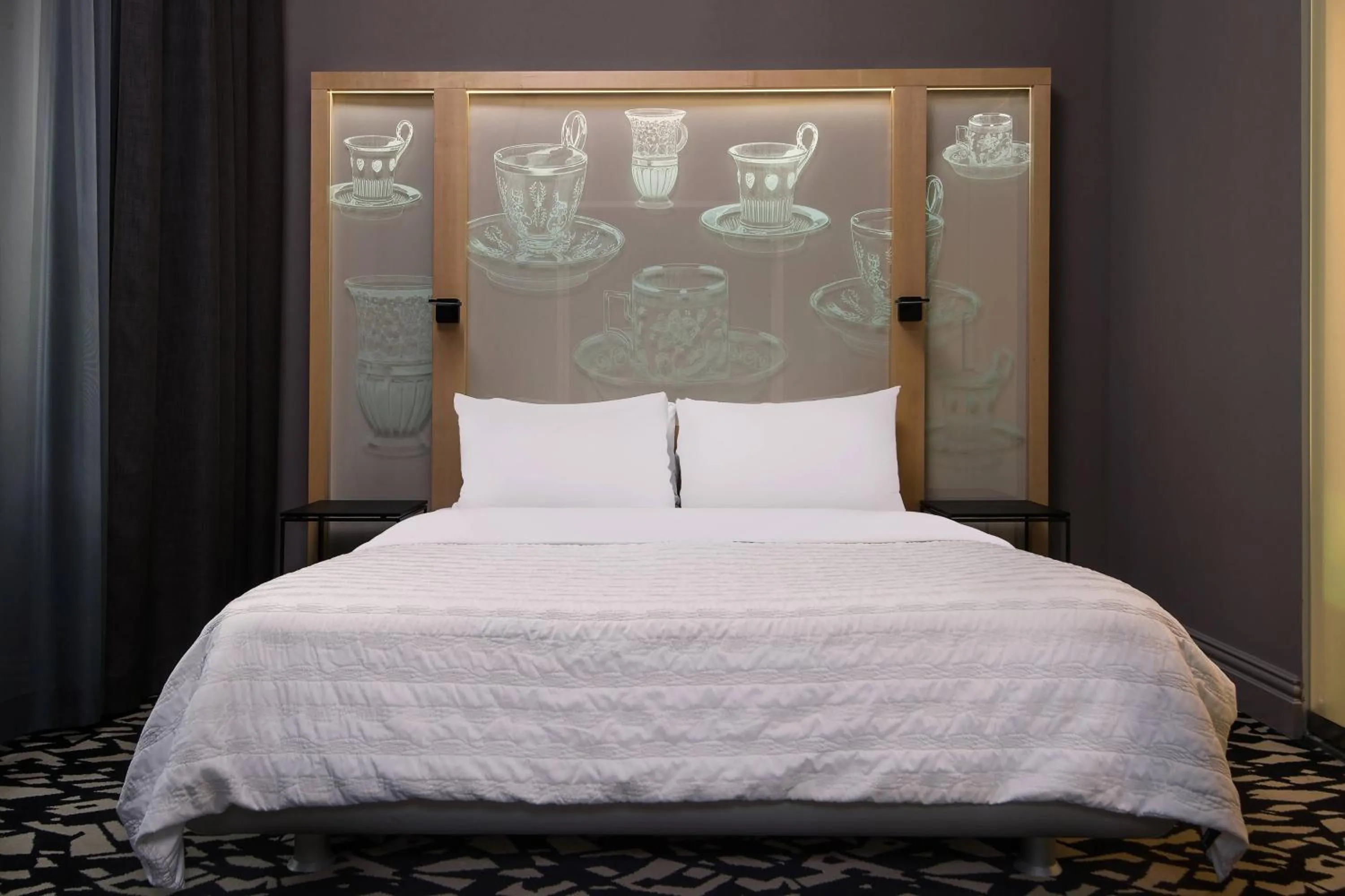 Photo of the whole room, Bed in Le Méridien Vienna