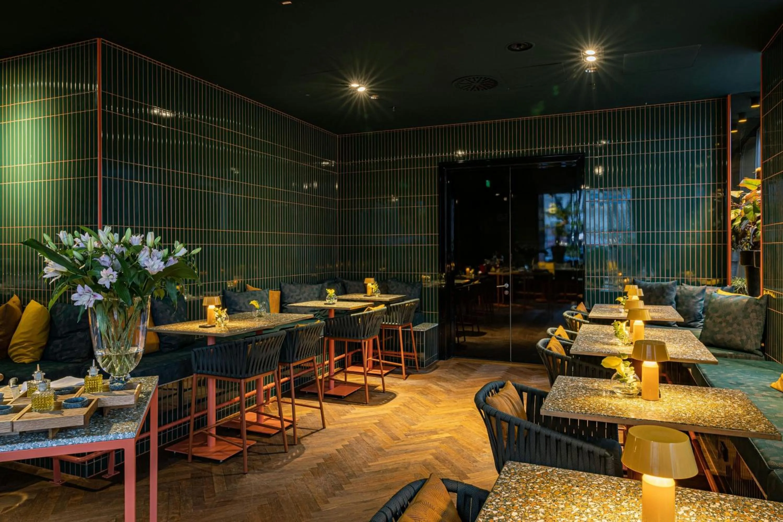 Lounge or bar in Le Méridien Vienna