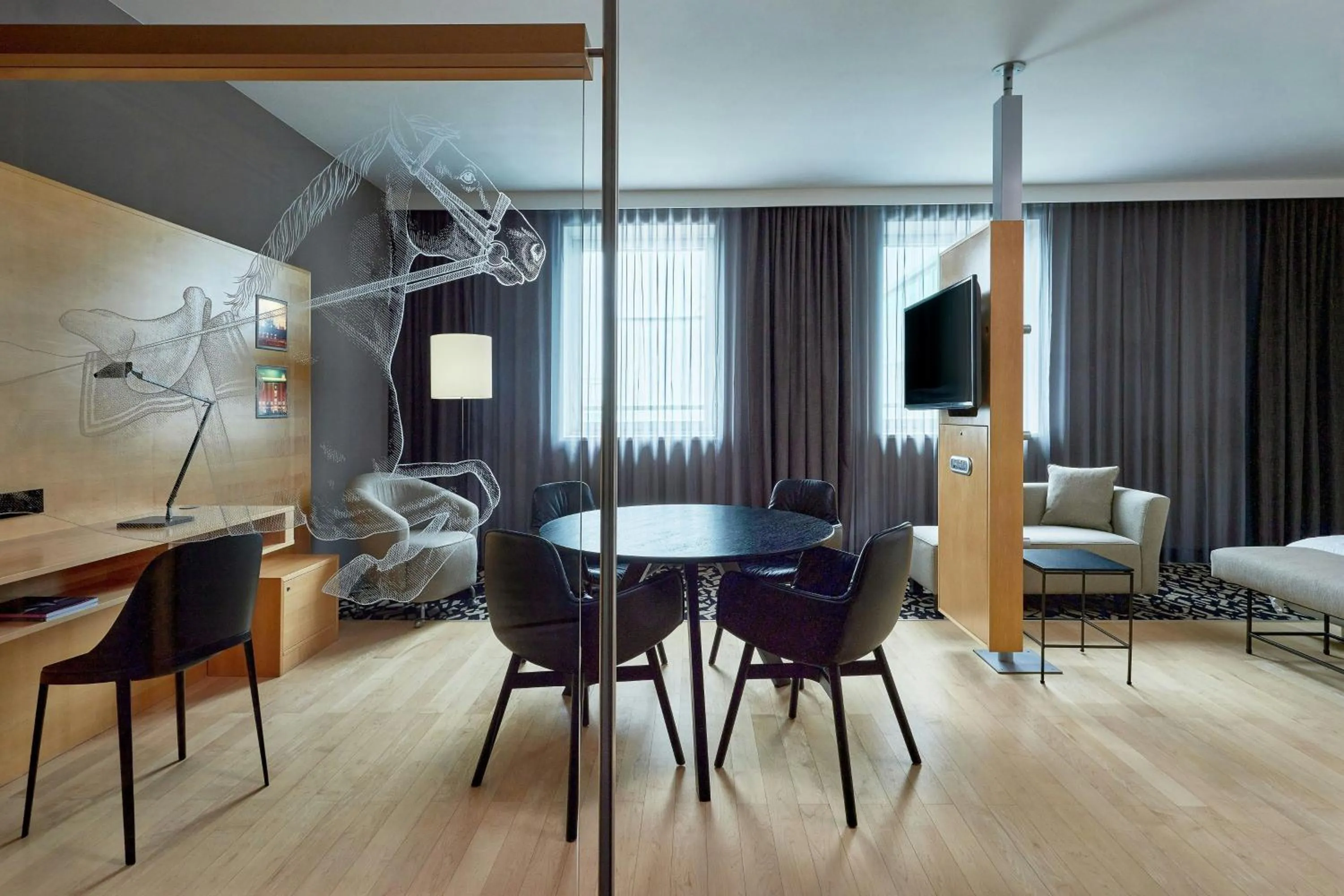 Photo of the whole room in Le Méridien Vienna