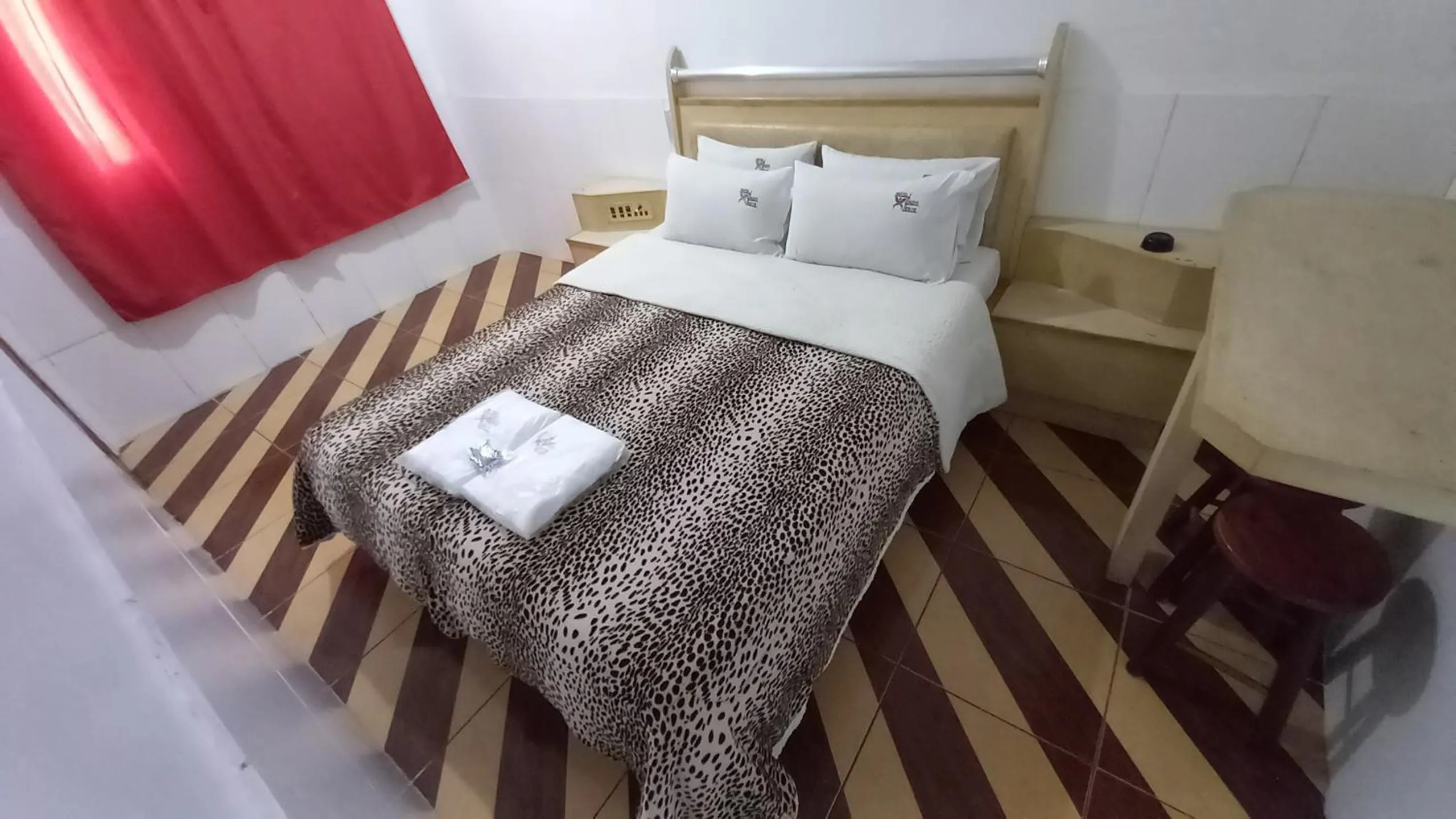 Hotel Lado Leste