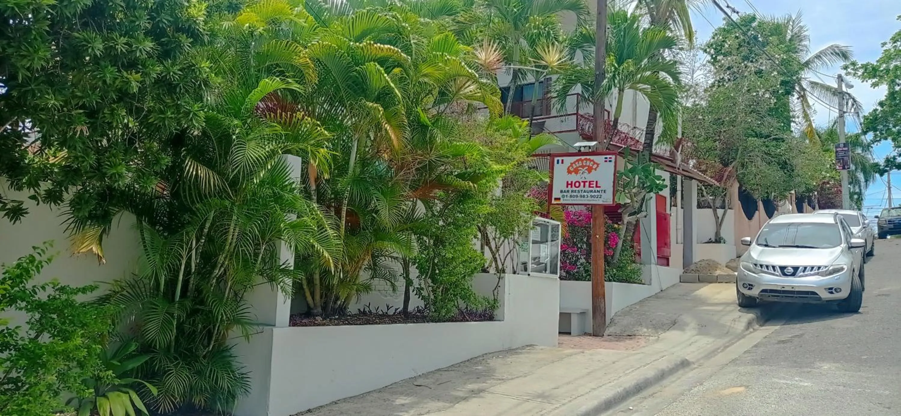 Property building in Hotel Casa Coco