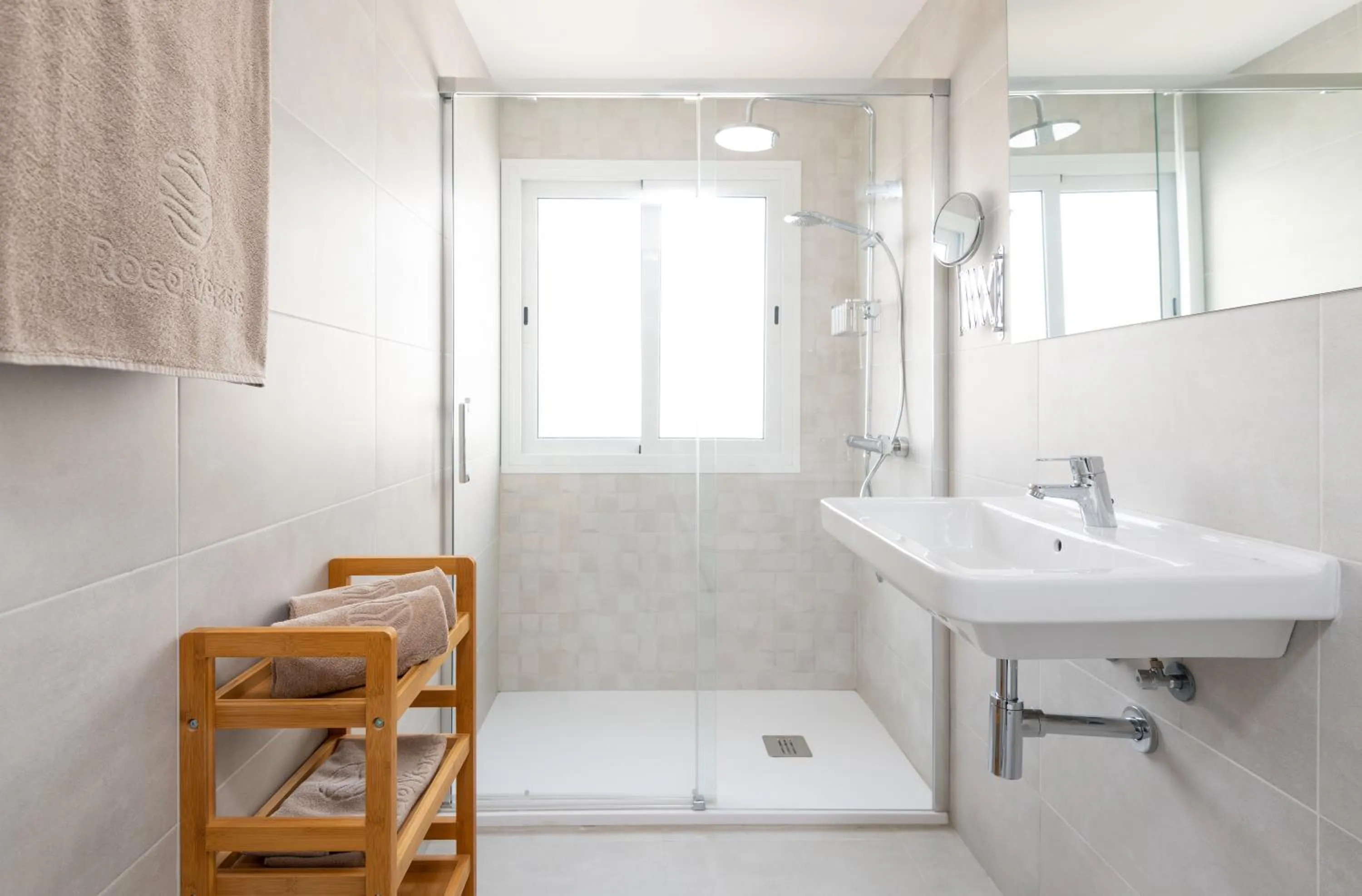 Shower in Roca Verde - Playa del Inglés