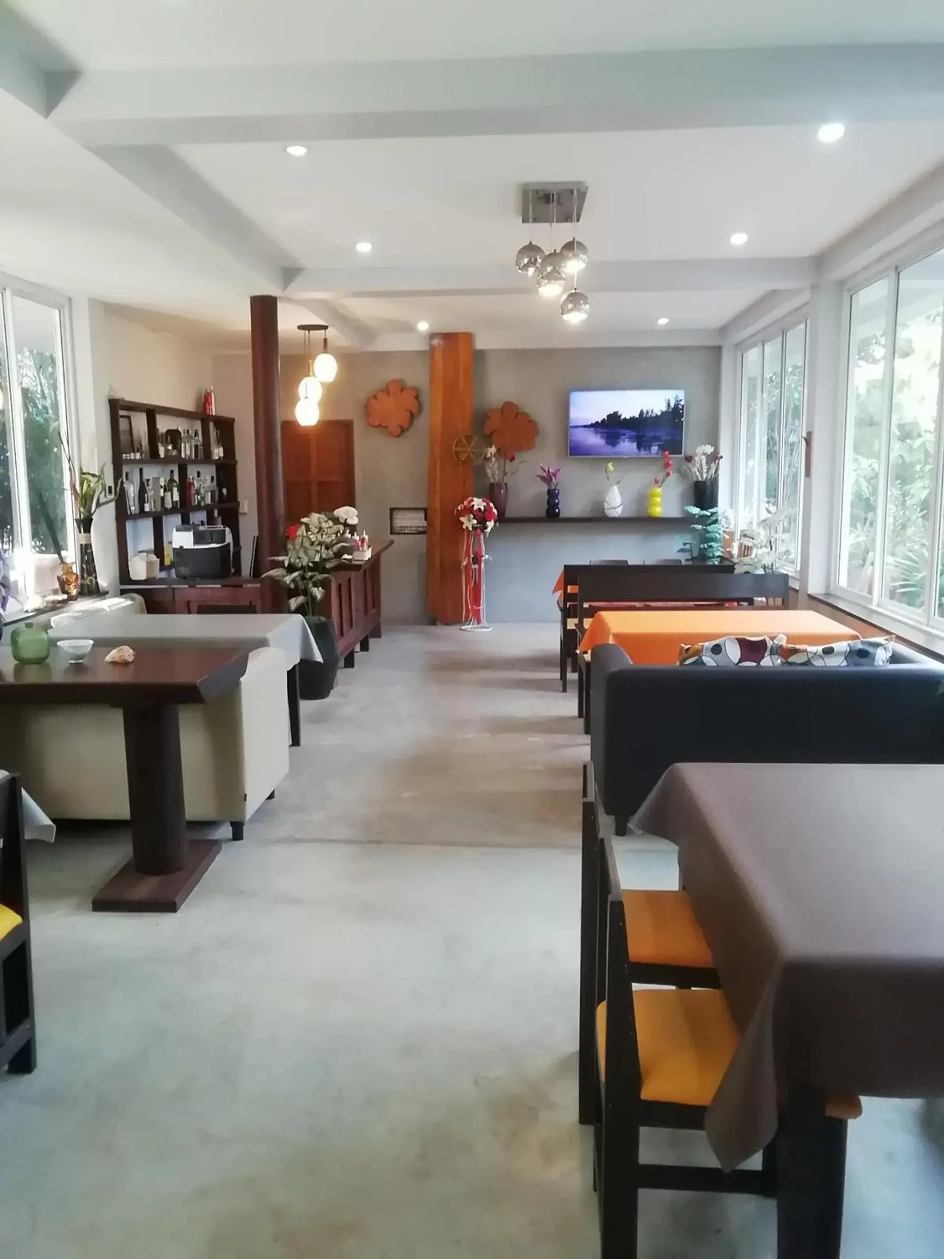 Restaurant/places to eat in The Theatre Villa Restaurant/places to eat in The Theatre Villa