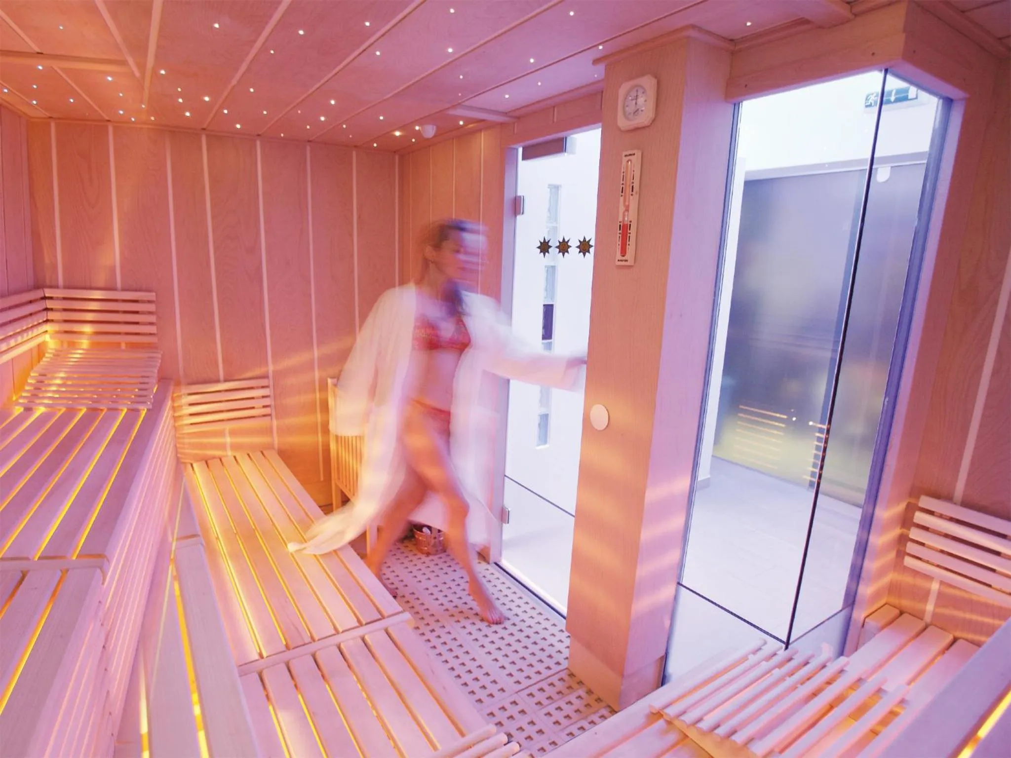 Spa and wellness centre/facilities in Barry Memle Directly at the Lake