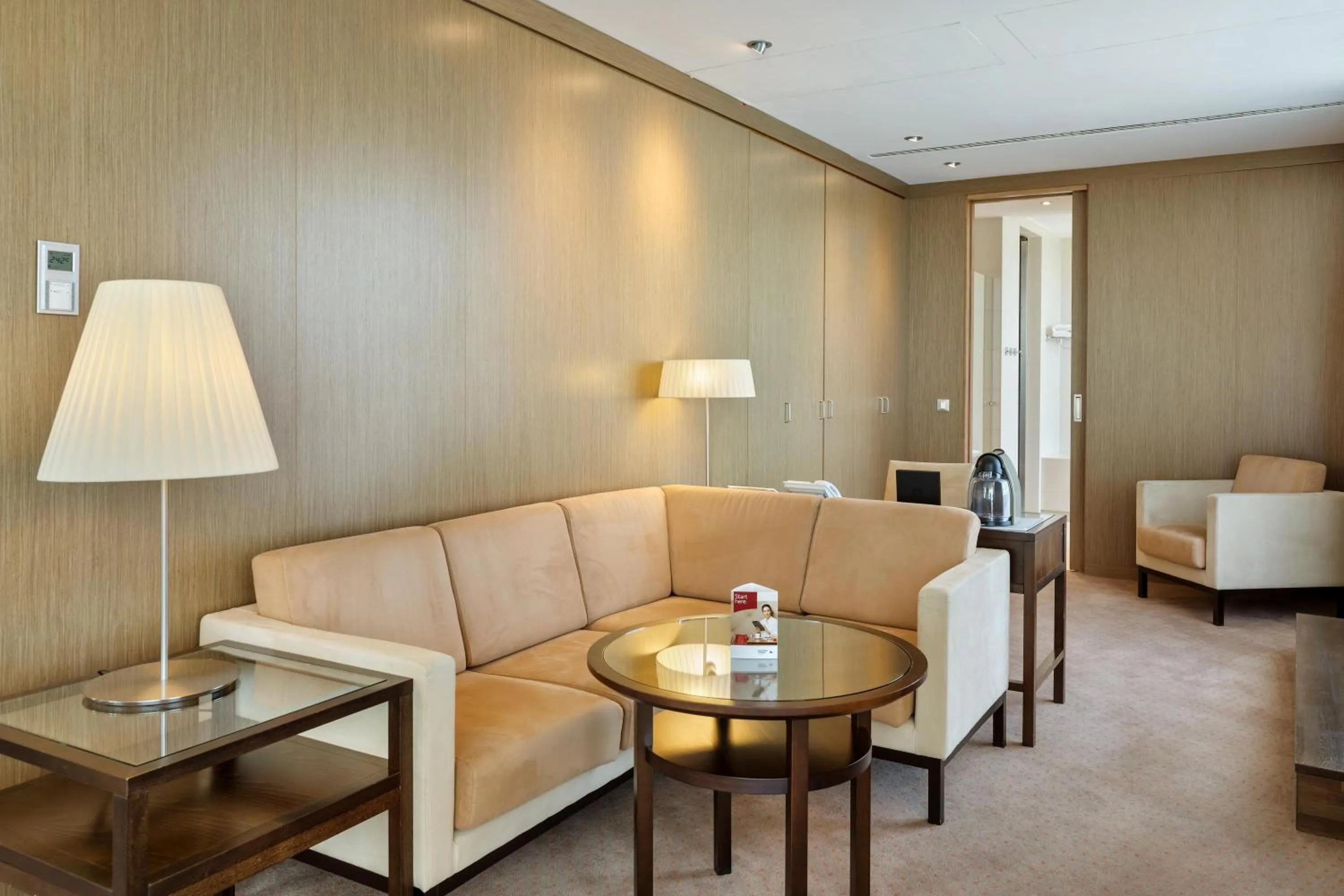 Photo of the whole room in Austria Trend Hotel Savoyen Vienna - 4 stars superior