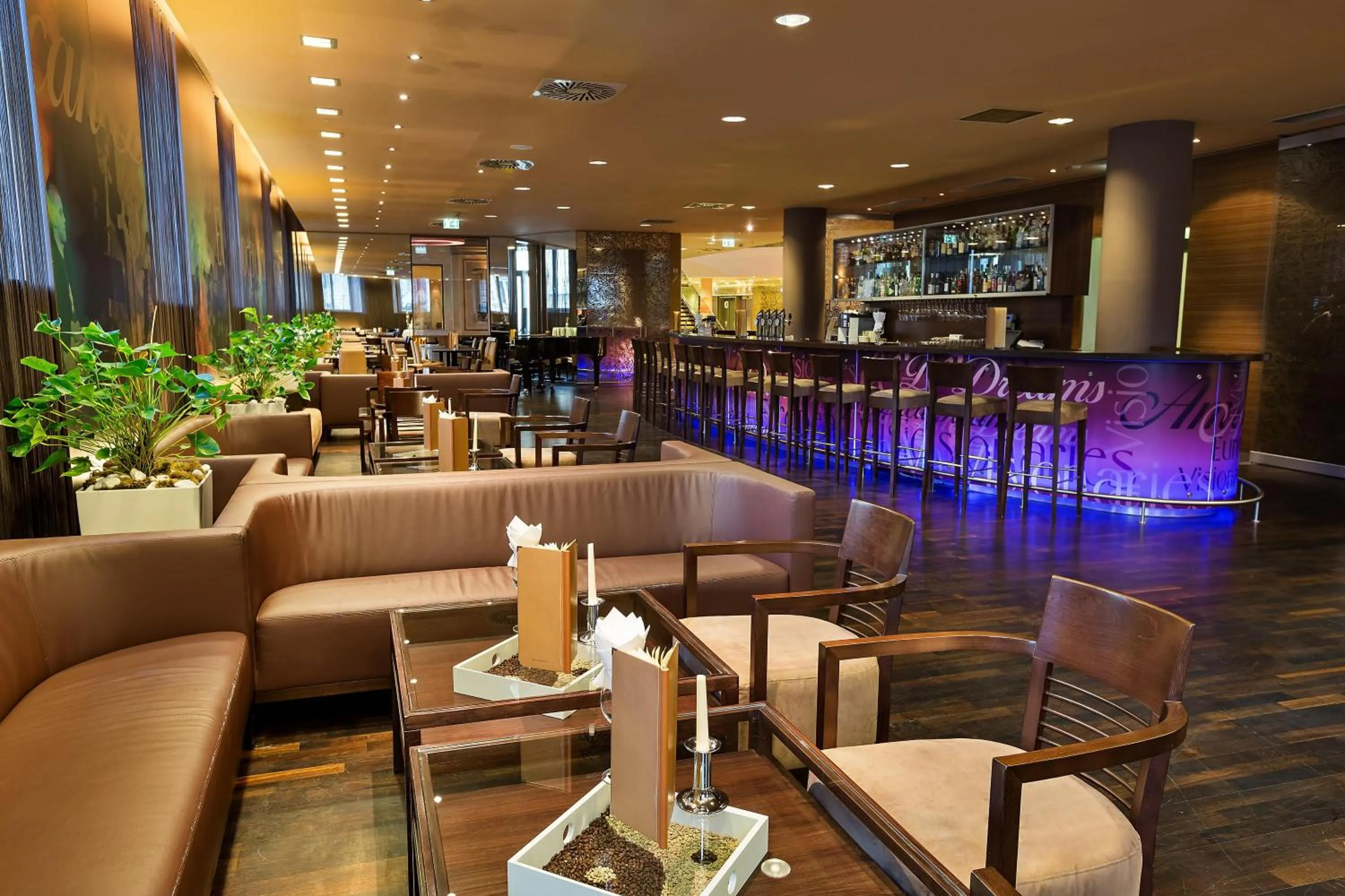 Lounge or bar in Austria Trend Hotel Savoyen Vienna - 4 stars superior