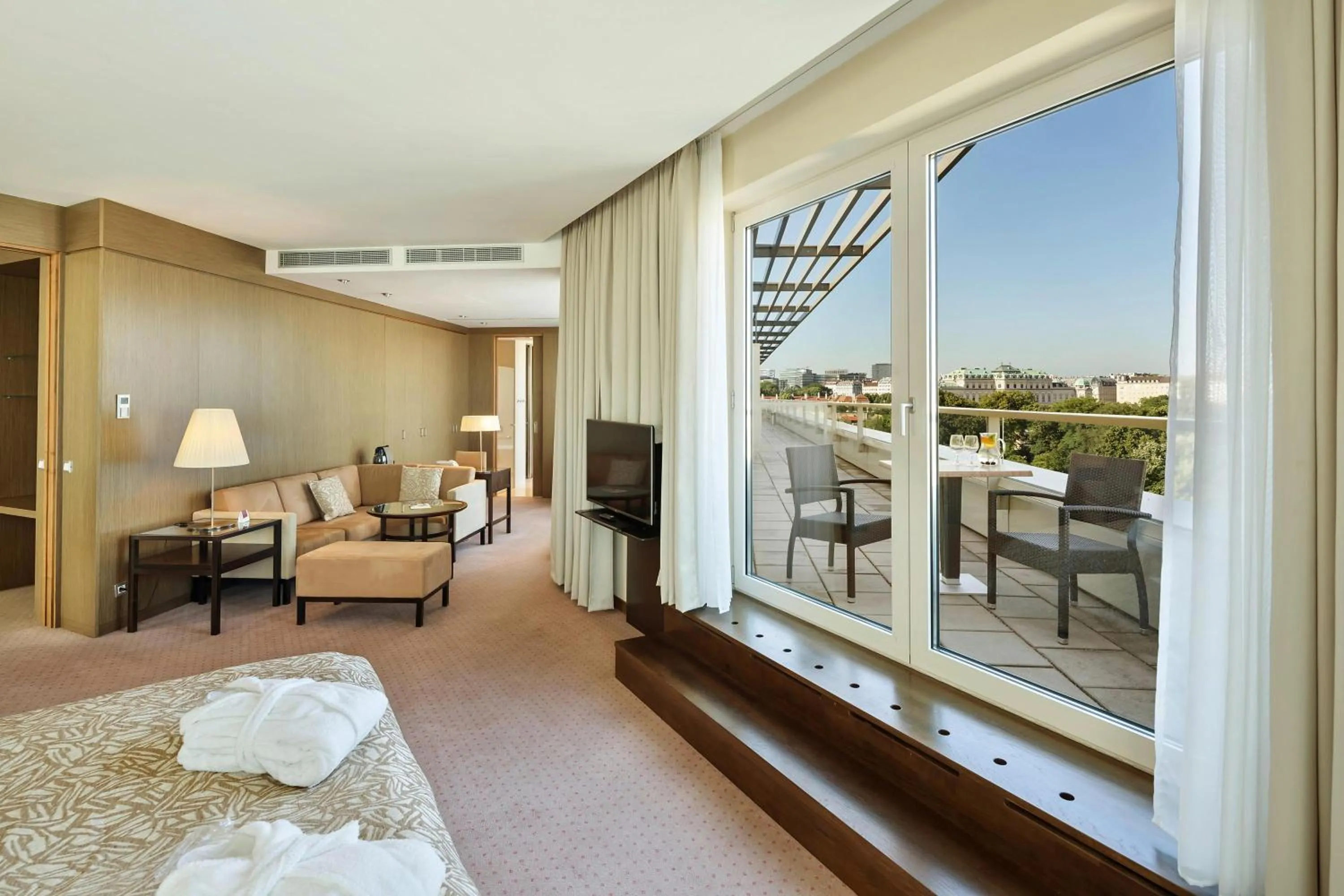 Photo of the whole room, Bed in Austria Trend Hotel Savoyen Vienna - 4 stars superior