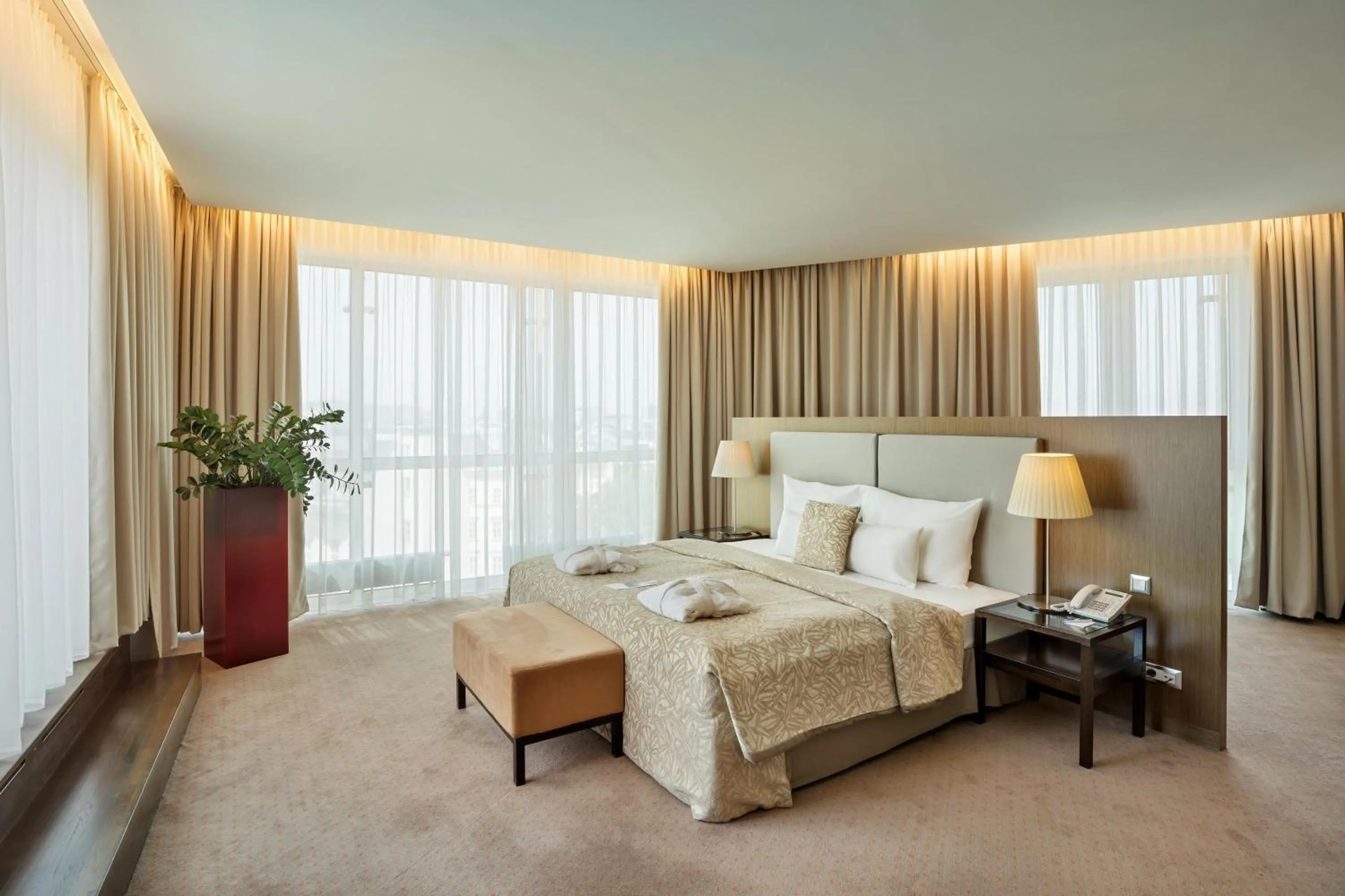 Photo of the whole room, Bed in Austria Trend Hotel Savoyen Vienna - 4 stars superior