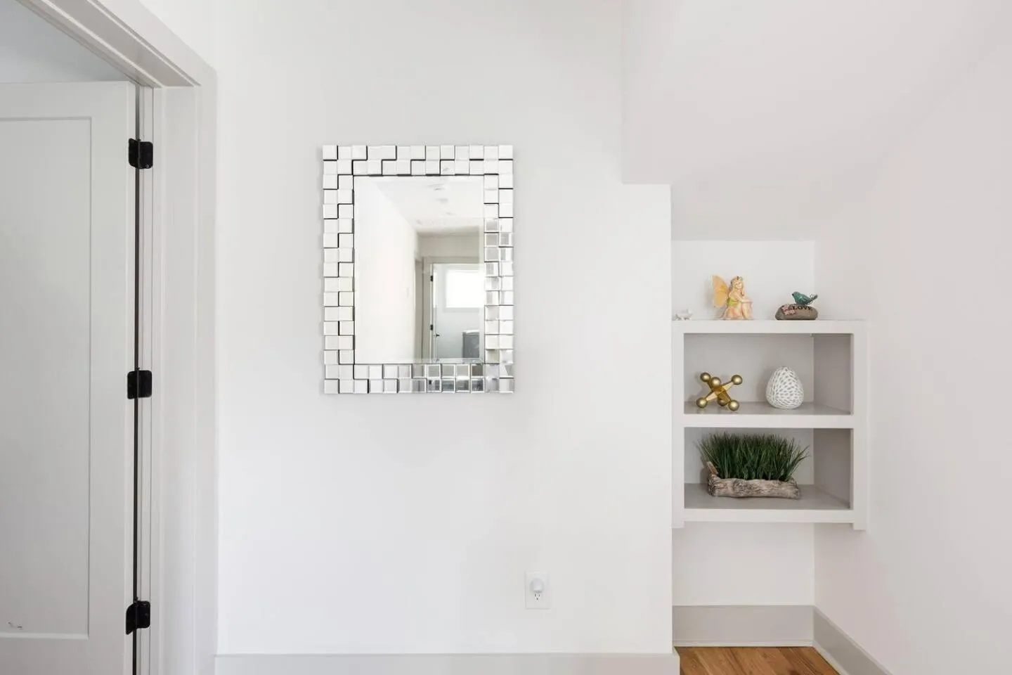Bedroom in Brand New Luxury Home near Downtown