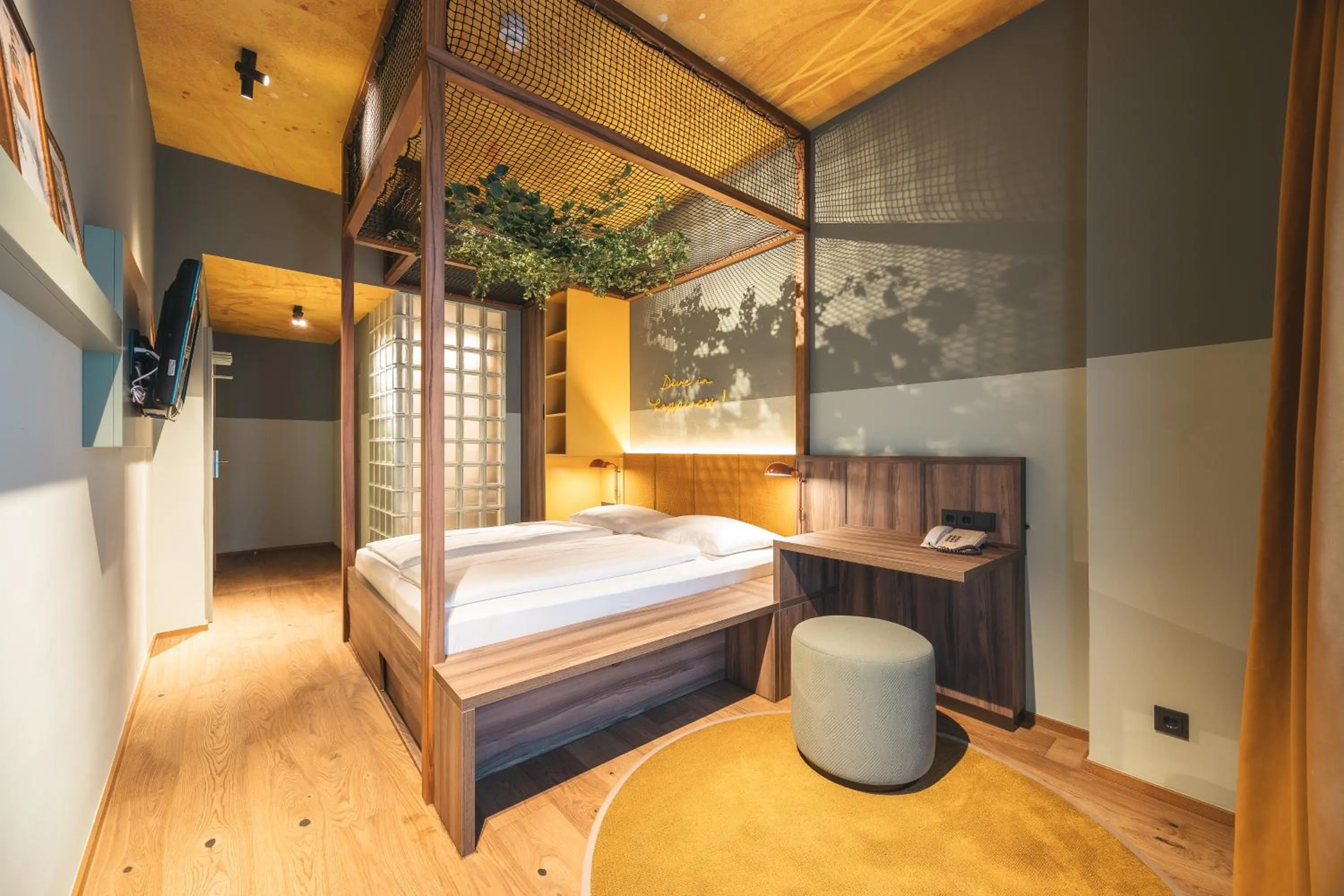 Photo of the whole room, Bed in Fish'Inn Zell - Hotel Fischerwirt