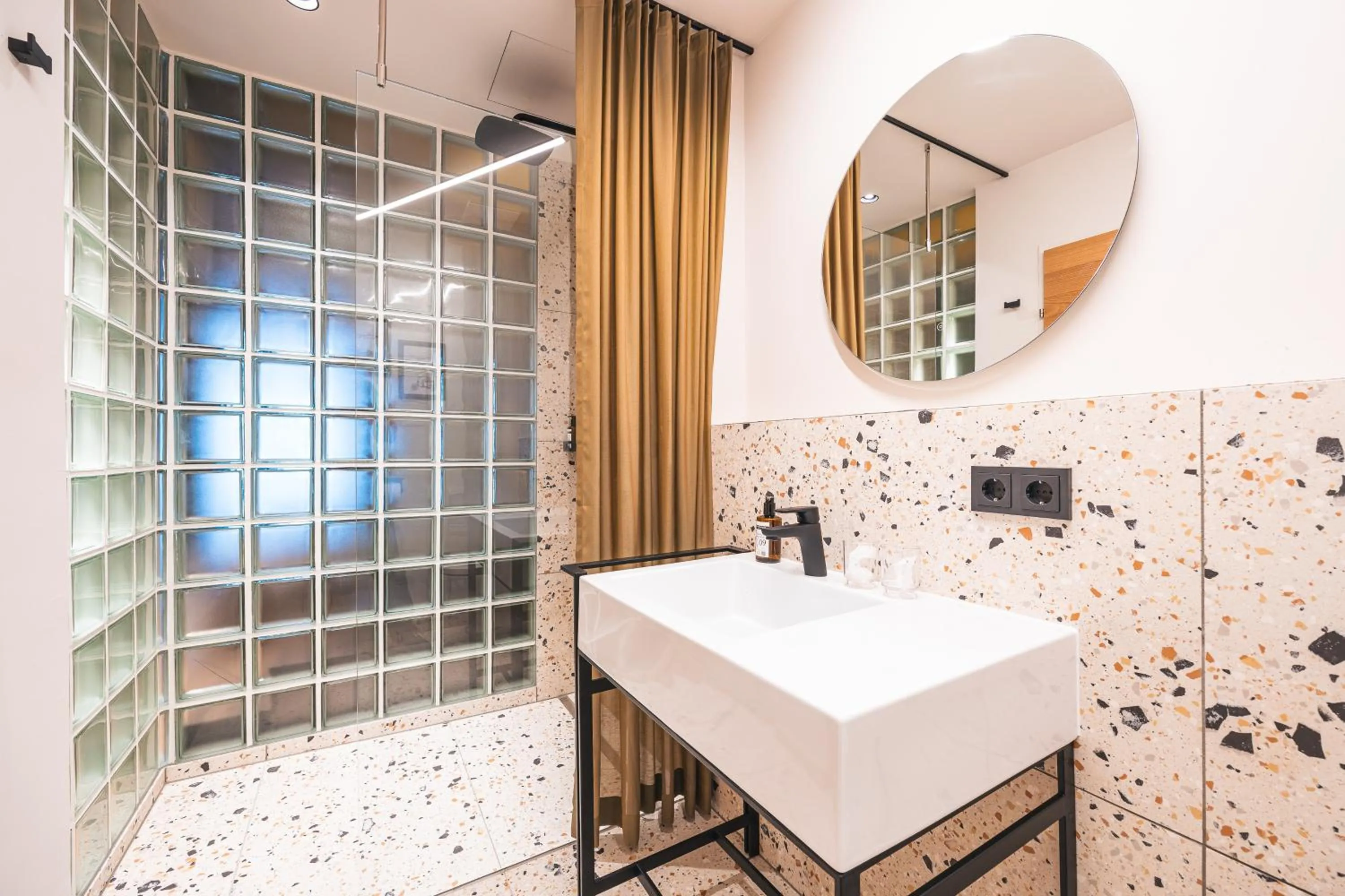 Bathroom in Fish'Inn Zell - Hotel Fischerwirt