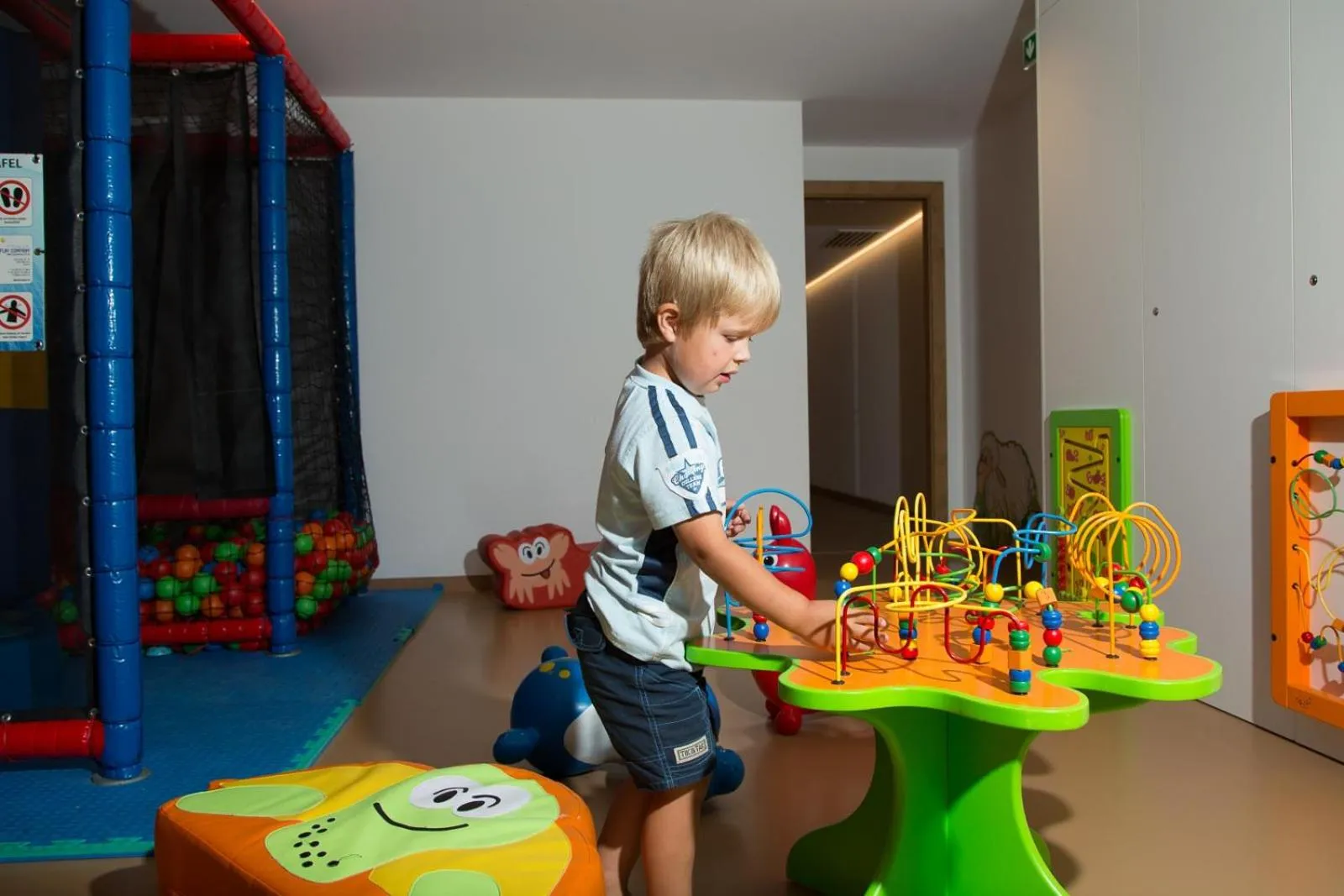 Game Room in Familienhotel Adler