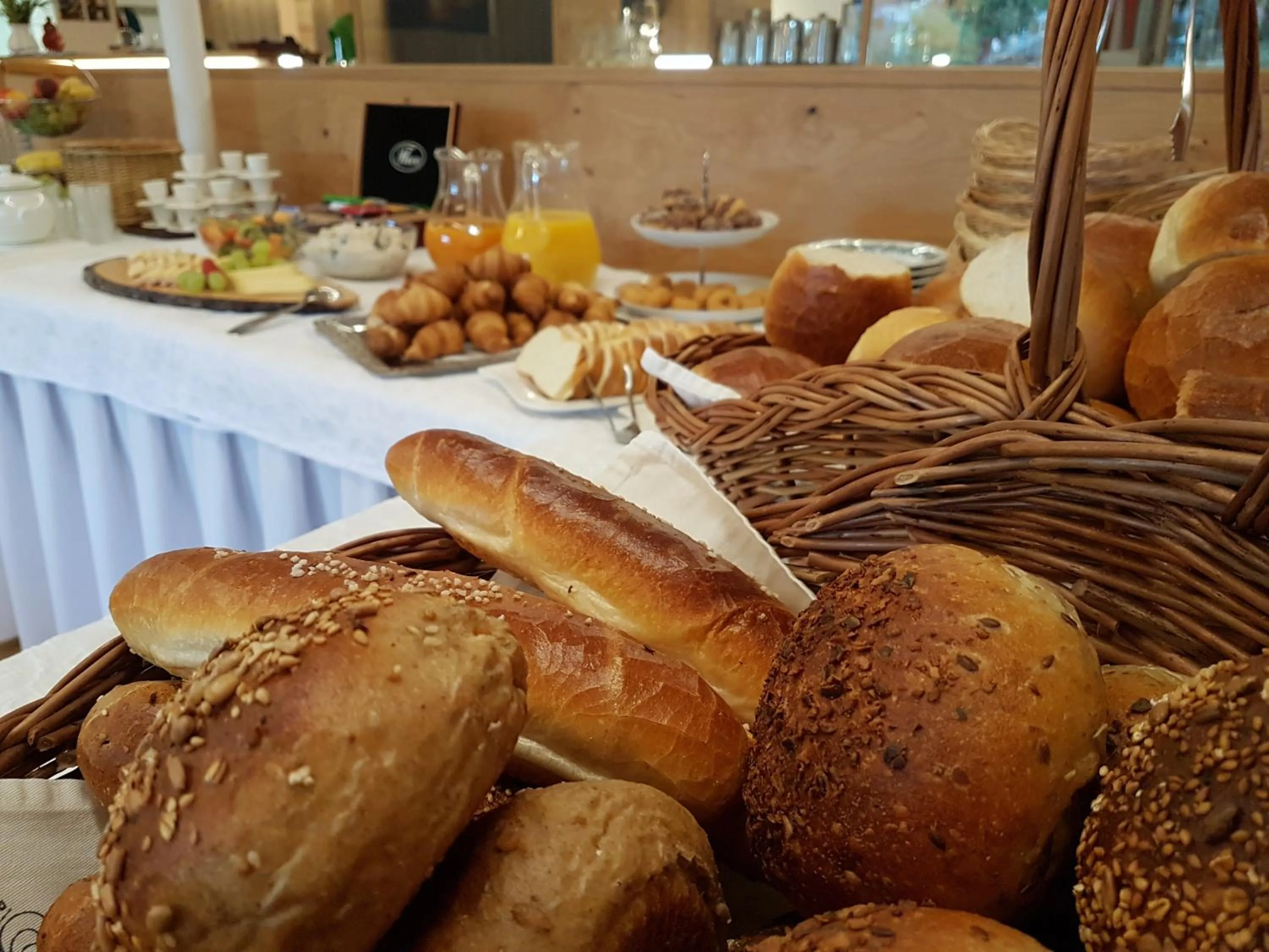 Food and drinks in Familienhotel Adler