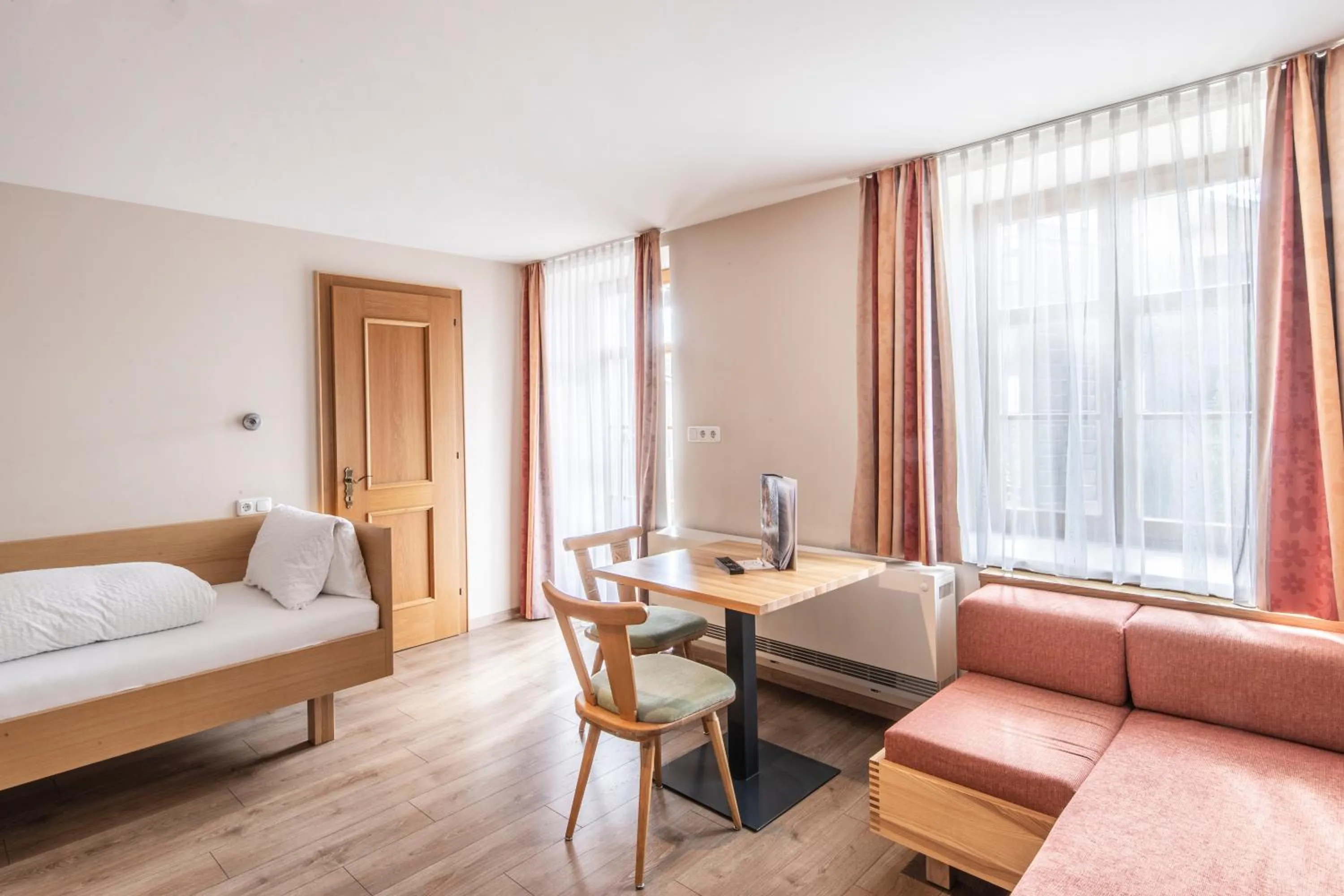 Bed in Familienhotel Adler