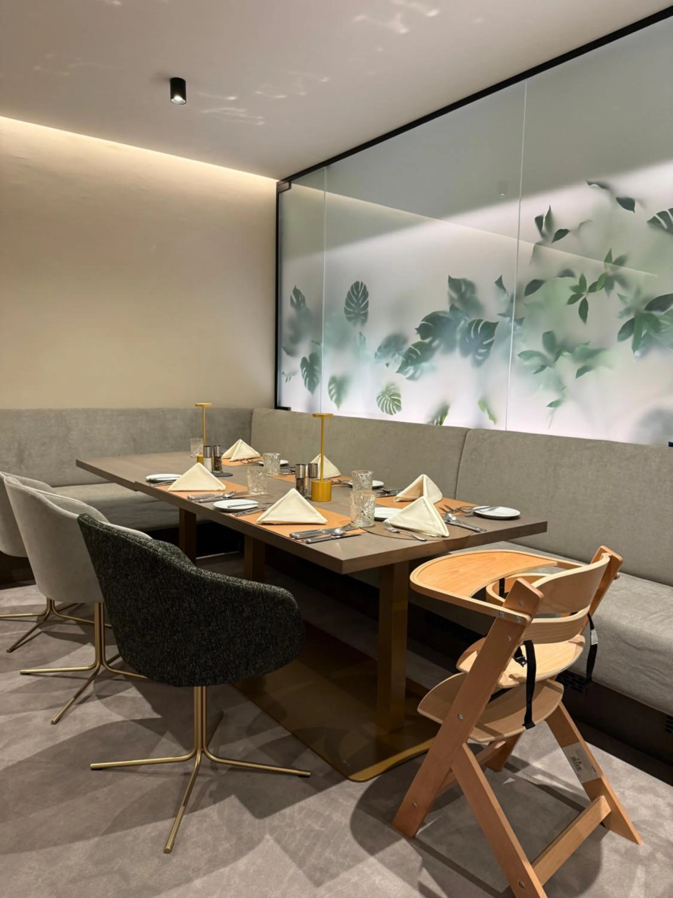 Restaurant/places to eat in DAS RONACHER Thermal Spa Hotel