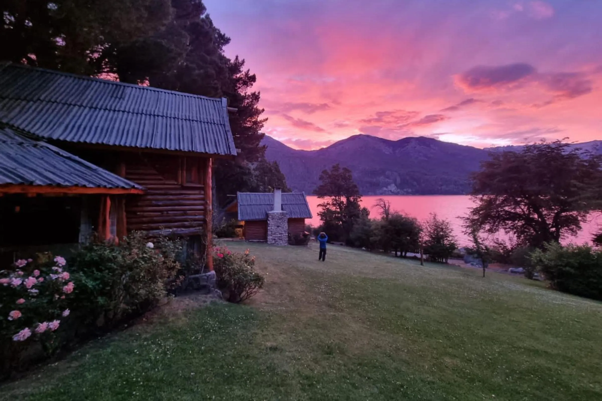 Lake view in Cabañas Villa Labrador con costa de lago