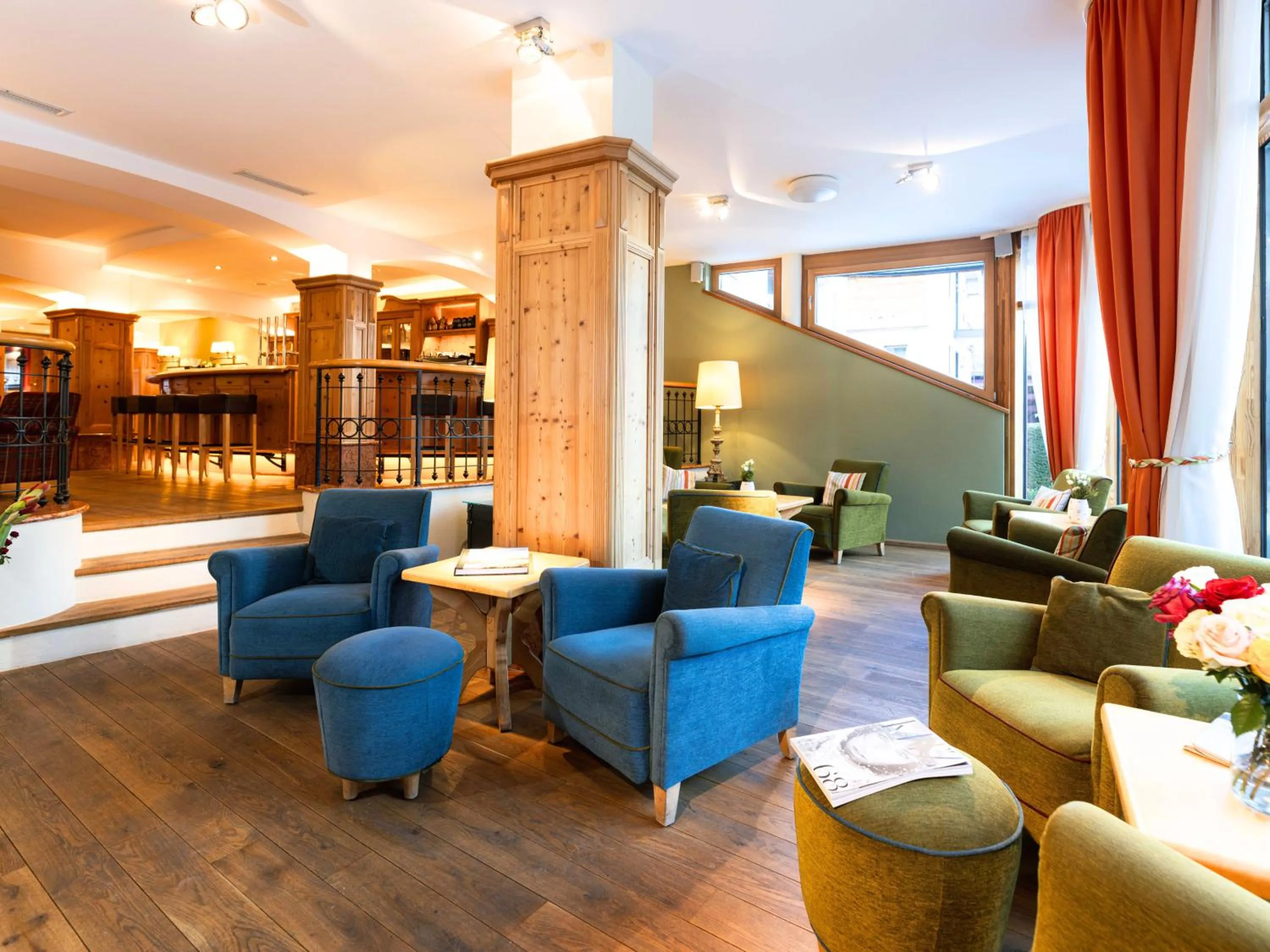 Lounge or bar in Hotel Kaiserhof Kitzbühel, 4 Sterne Superior
