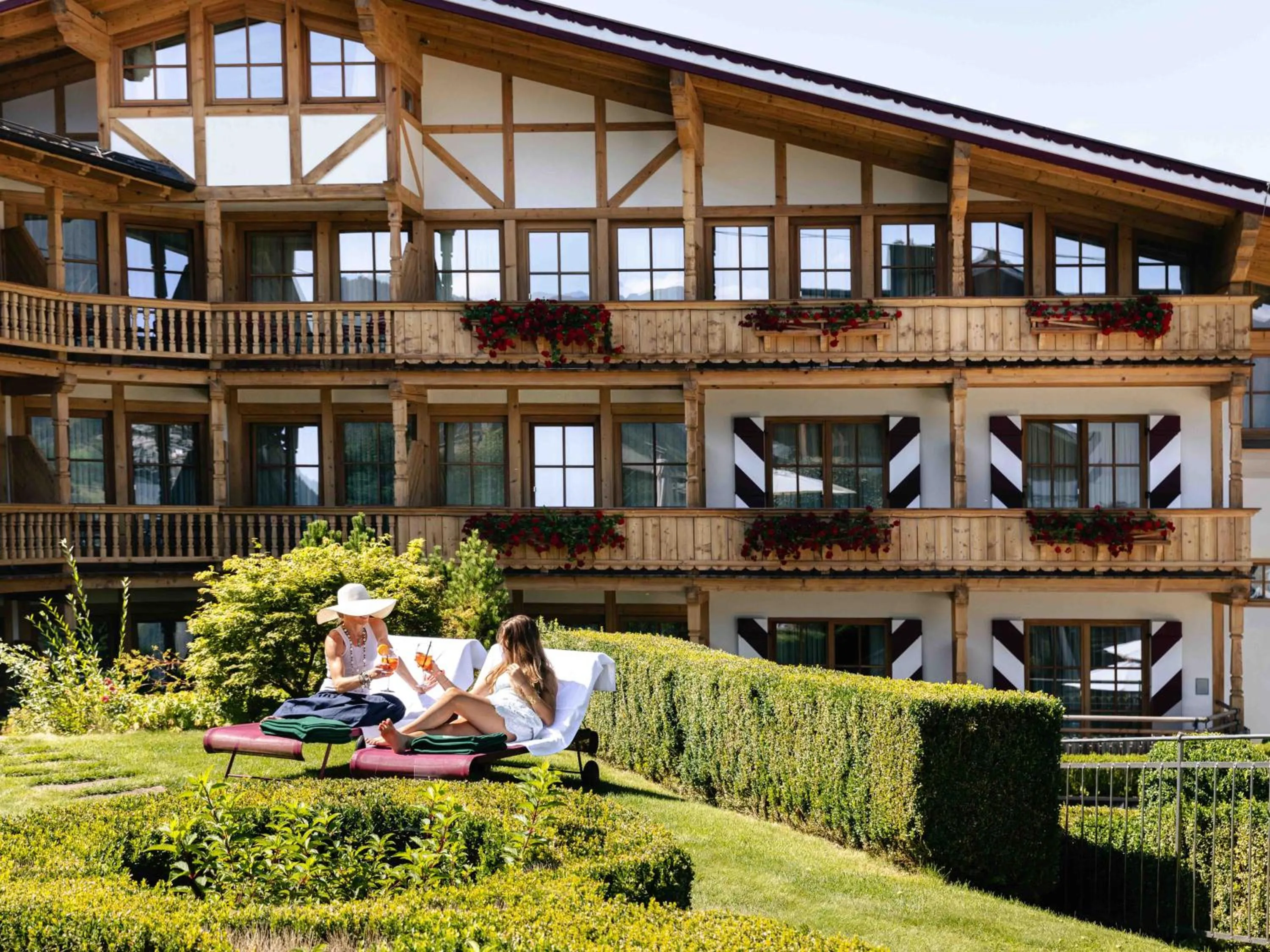Garden in Hotel Kaiserhof Kitzbühel, 4 Sterne Superior