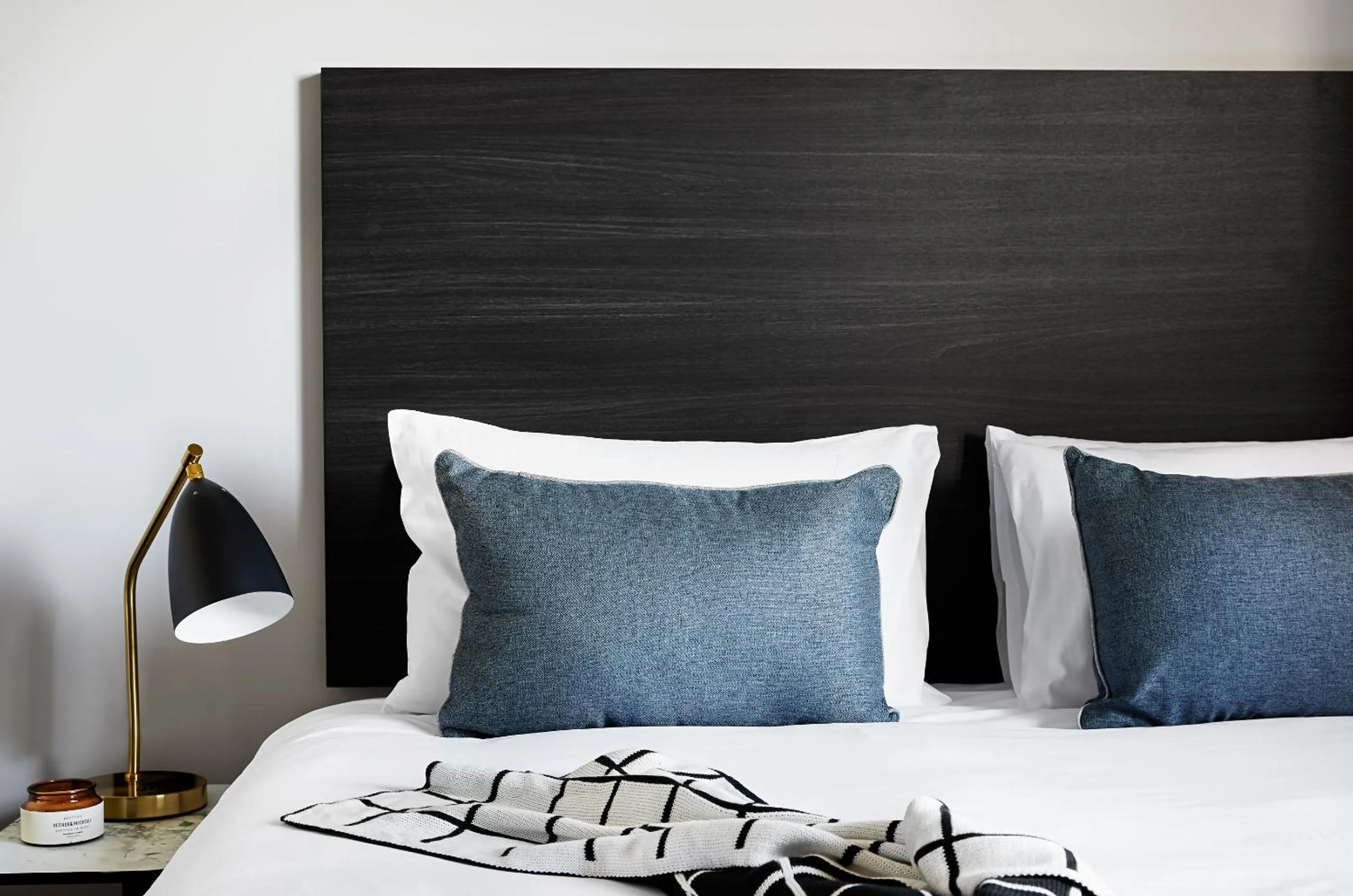 Bed in Punthill Caroline Springs