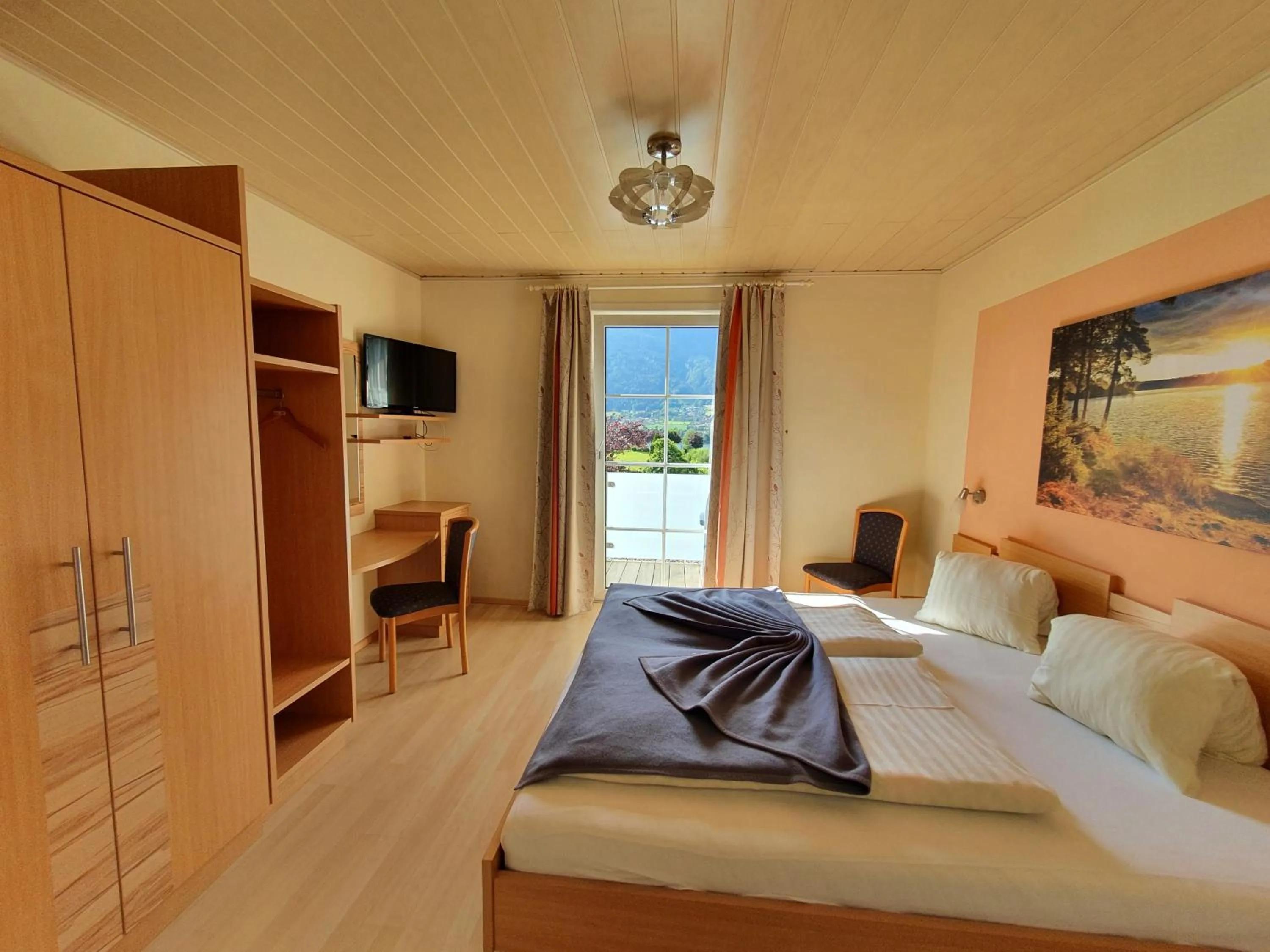 Photo of the whole room, Bed in Gasthof Zur Post