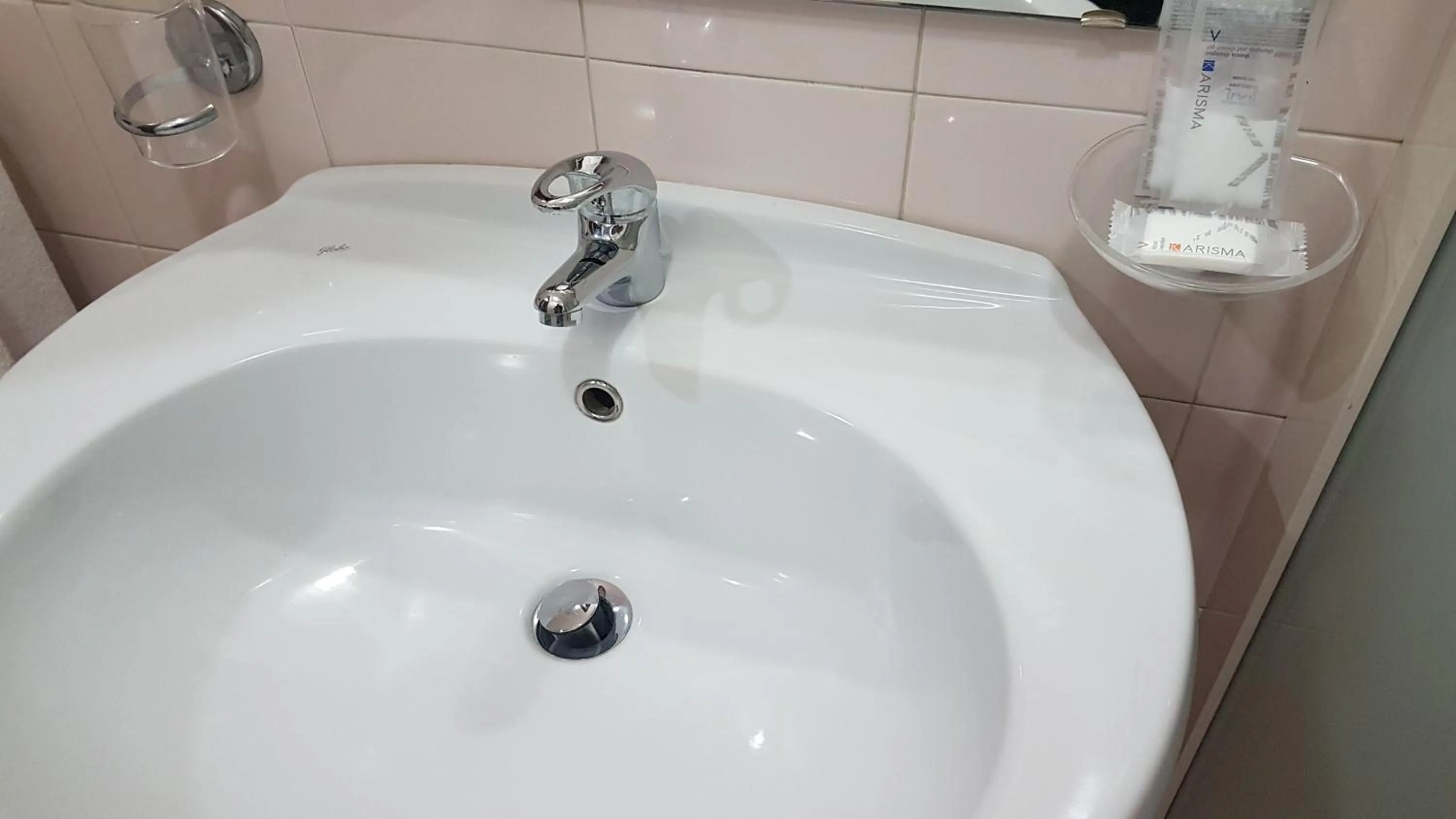 Bathroom in Hotel Mirage