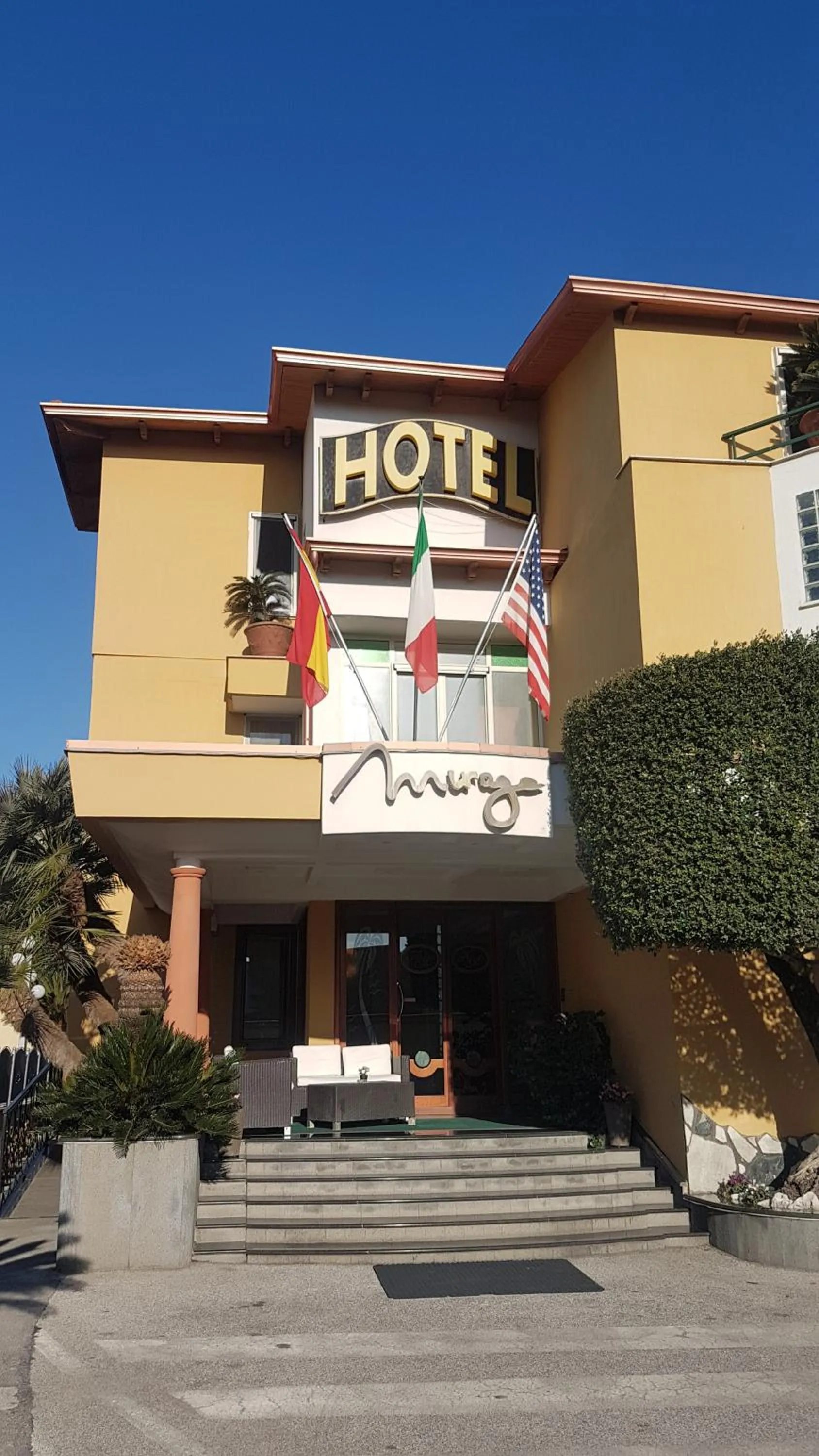 Facade/entrance in Hotel Mirage