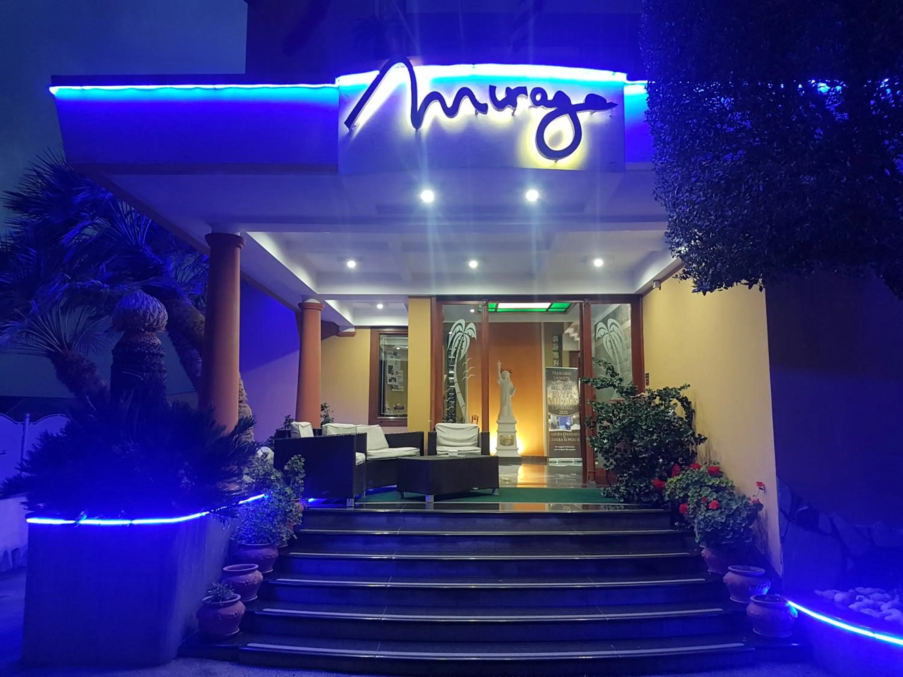 Facade/entrance in Hotel Mirage