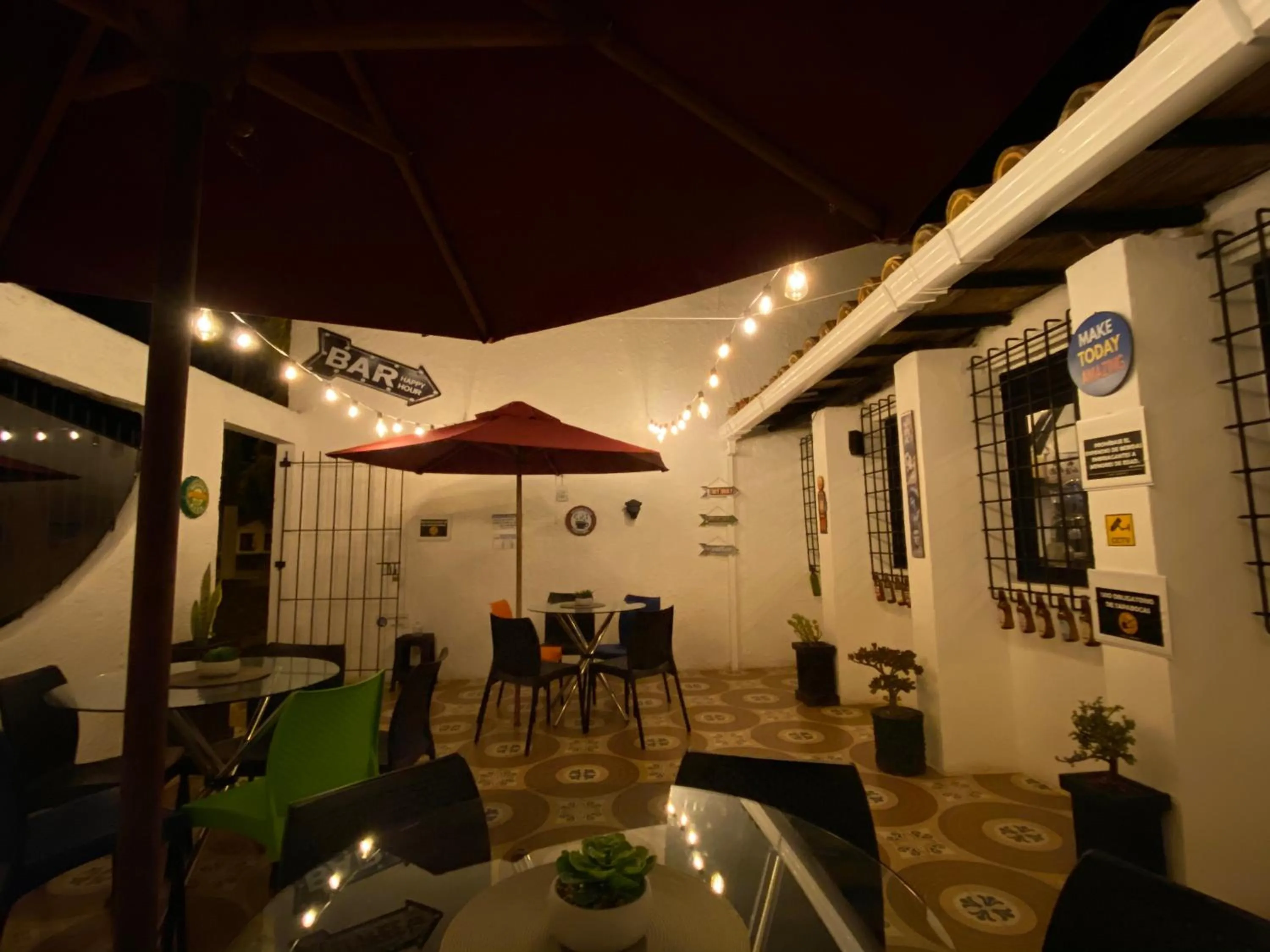 Patio in Club AVIVA Guatavita - Hostel - Restaurante, Disco & Bar
