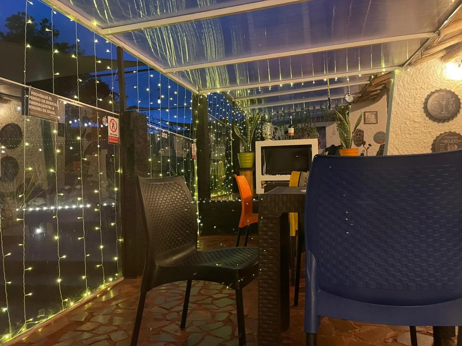 Club AVIVA Guatavita - Hostel - Restaurante, Disco & Bar