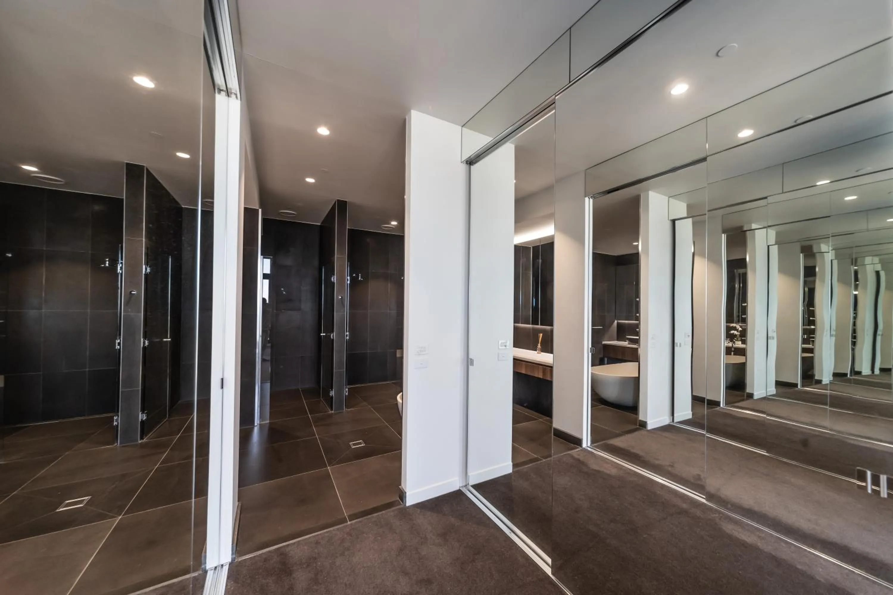 Solarium in Melbourne City Apartments Panoramic Skyview Penthouse