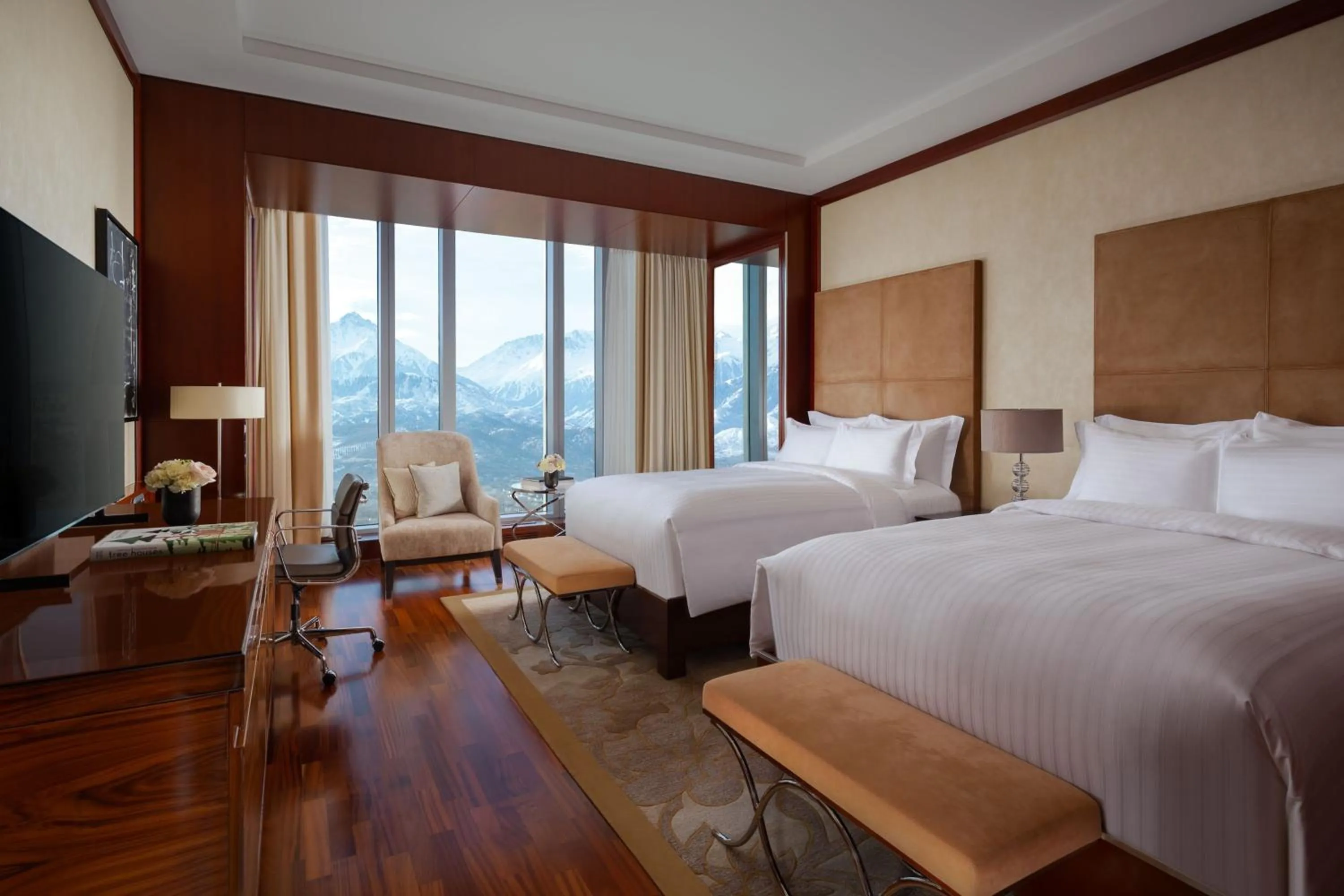 Photo of the whole room, Bed in The Ritz-Carlton, Almaty