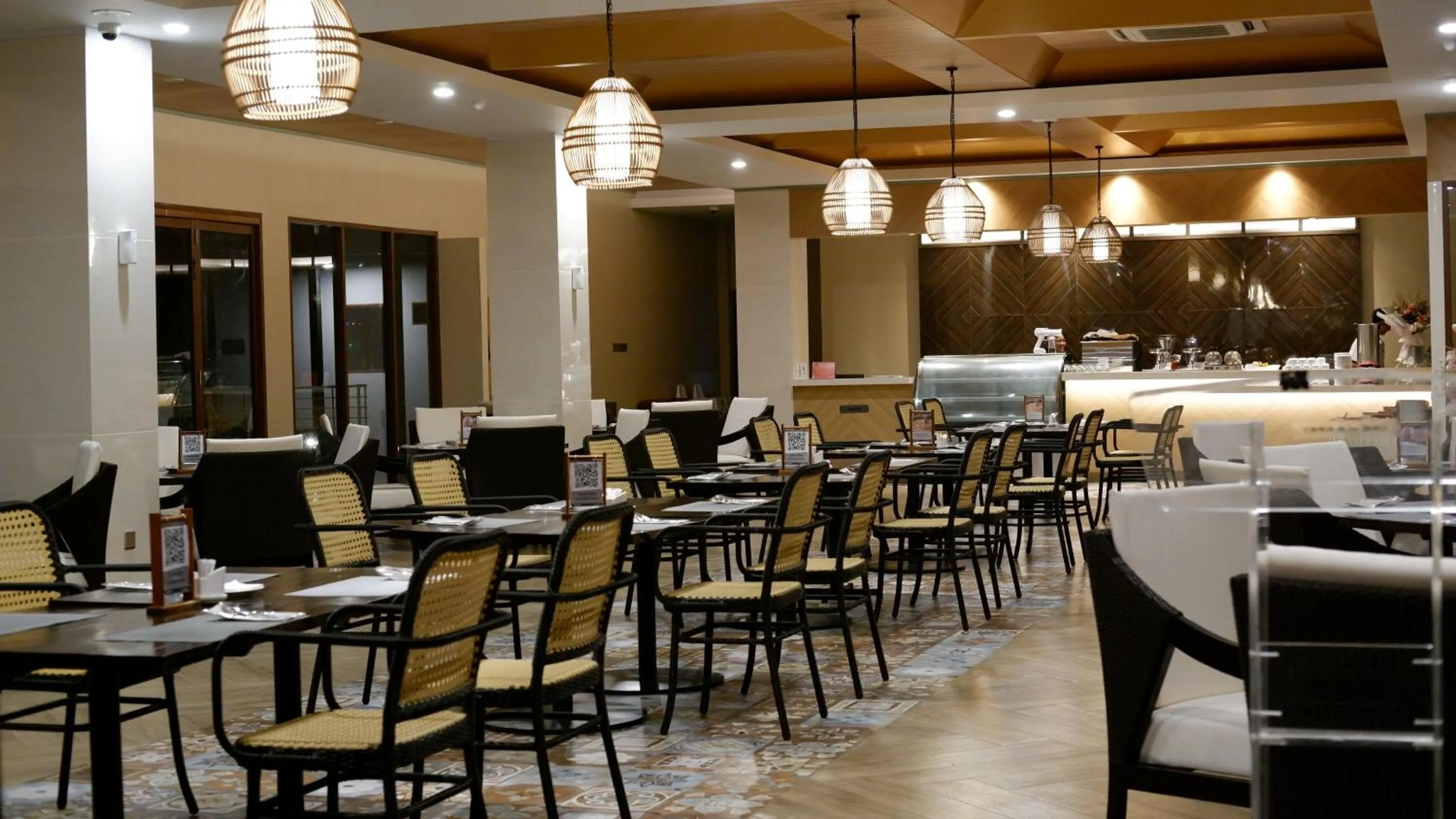 Restaurant/places to eat in One of A Kind Resort @Trikora Beach - Bintan