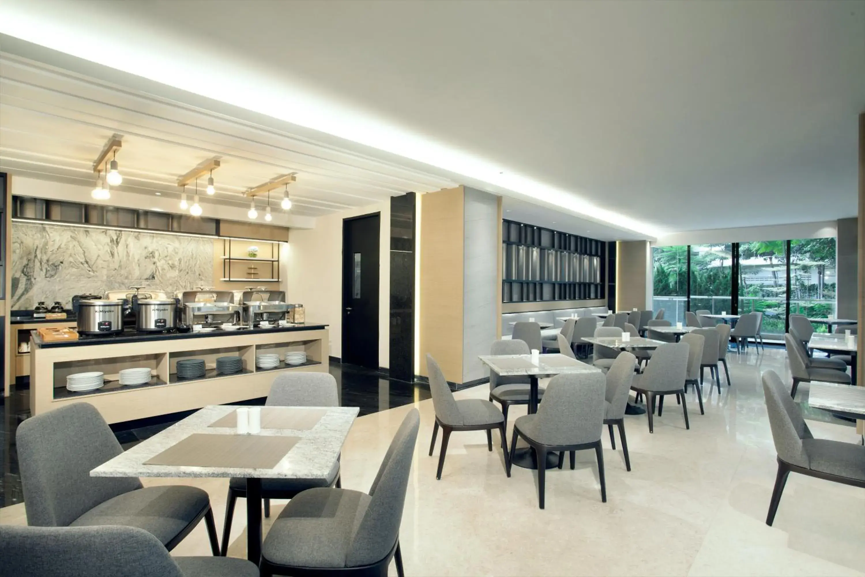 Restaurant/places to eat in Somerset Sudirman Jakarta Restaurant/places to eat in Somerset Sudirman Jakarta