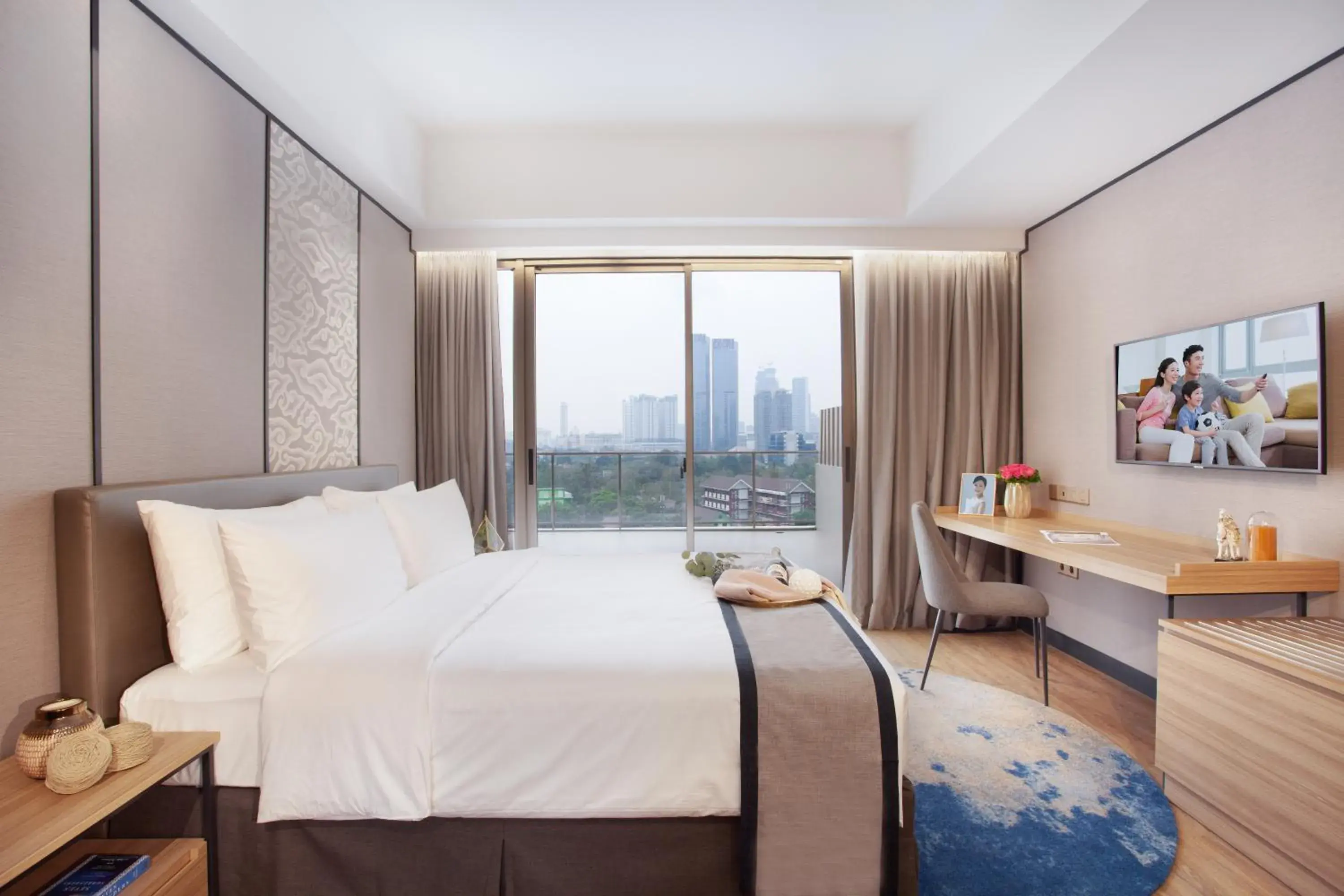 TV and multimedia, Bed in Somerset Sudirman Jakarta TV and multimedia, Bed in Somerset Sudirman Jakarta