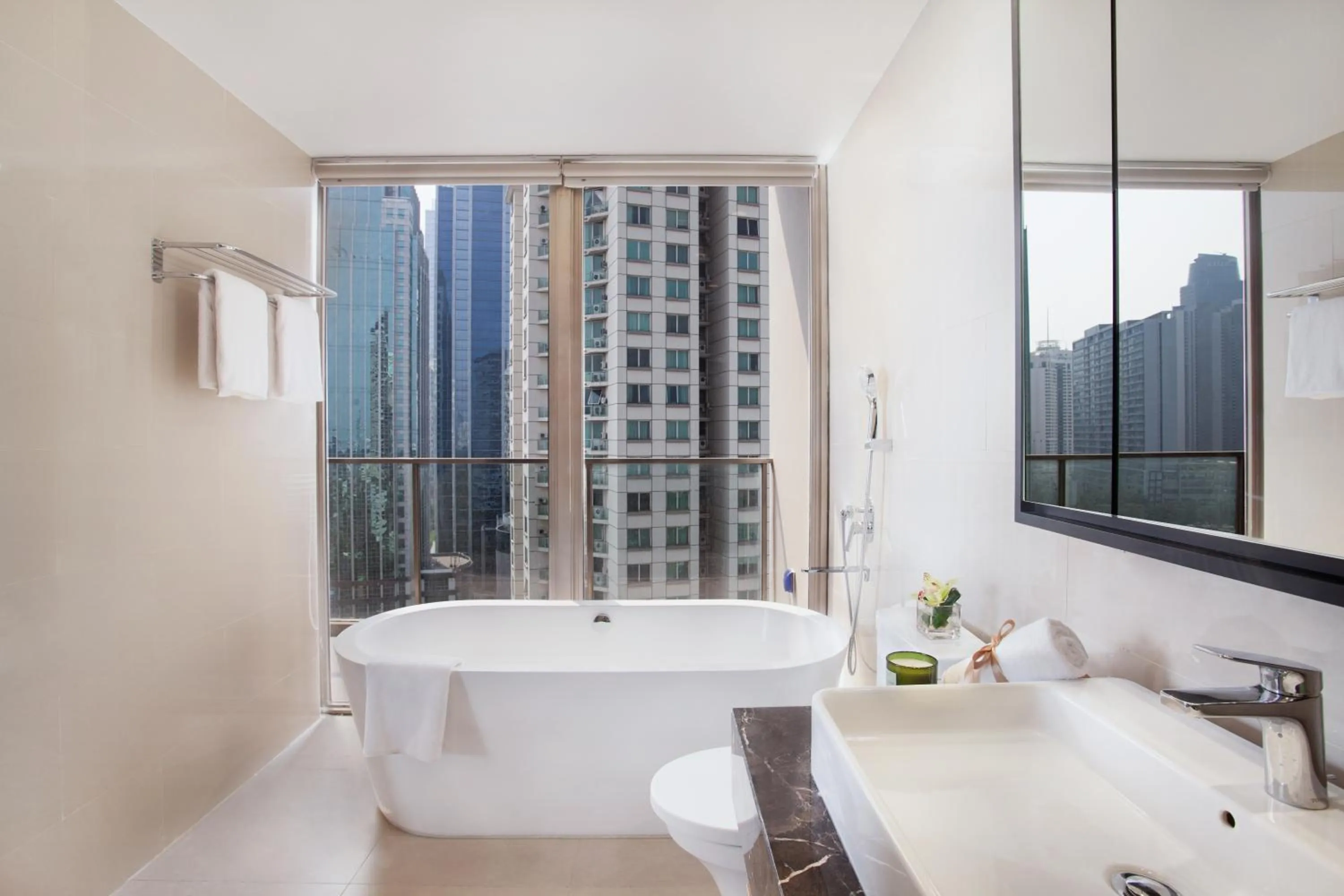 Toilet in Somerset Sudirman Jakarta