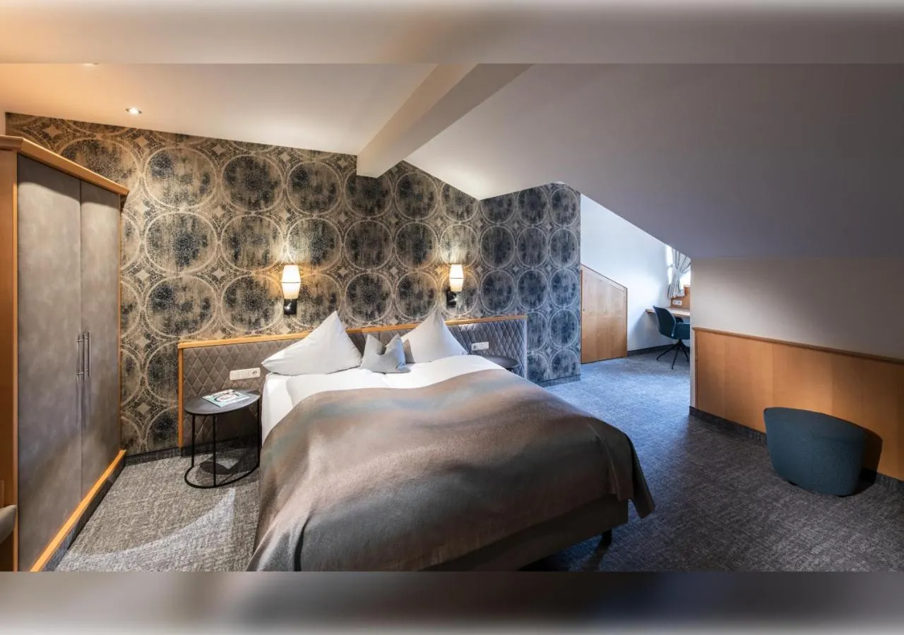 Bedroom, Bed in Hotel Königgut