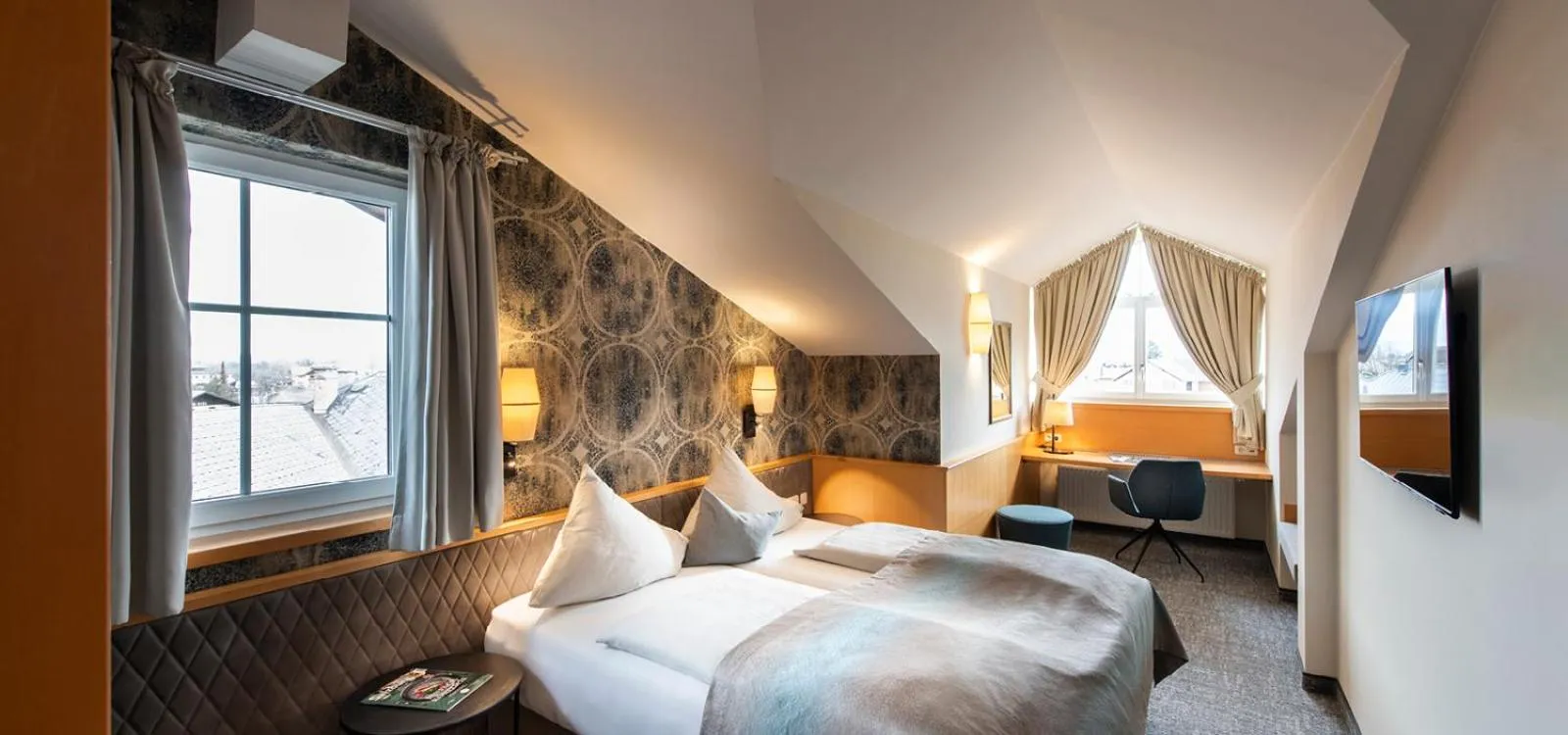 Bedroom, Bed in Hotel Königgut