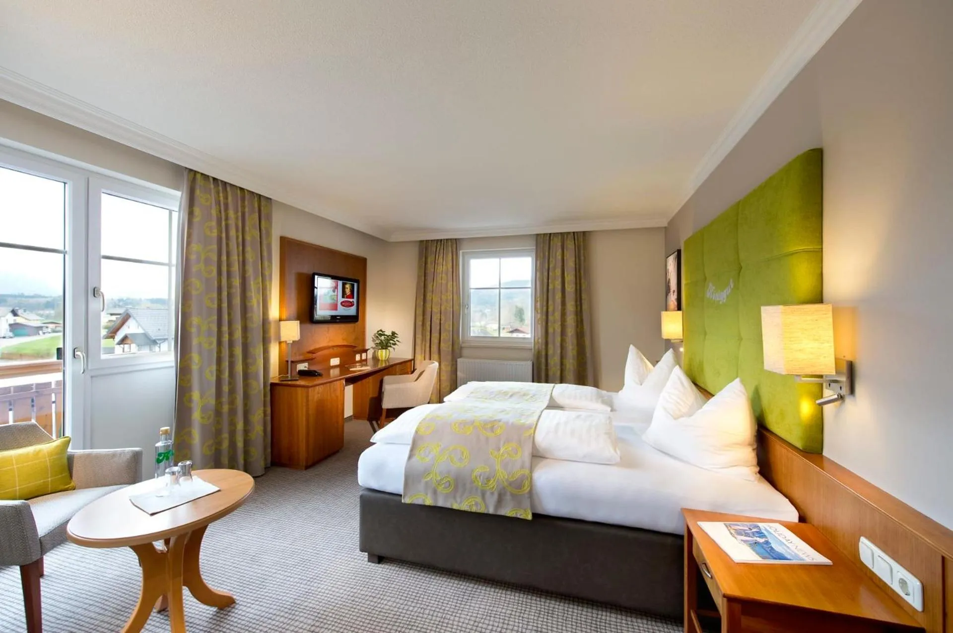 Photo of the whole room, Bed in Hotel Königgut