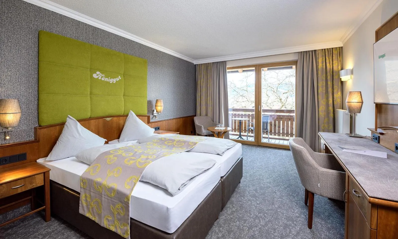 Bedroom, Bed in Hotel Königgut