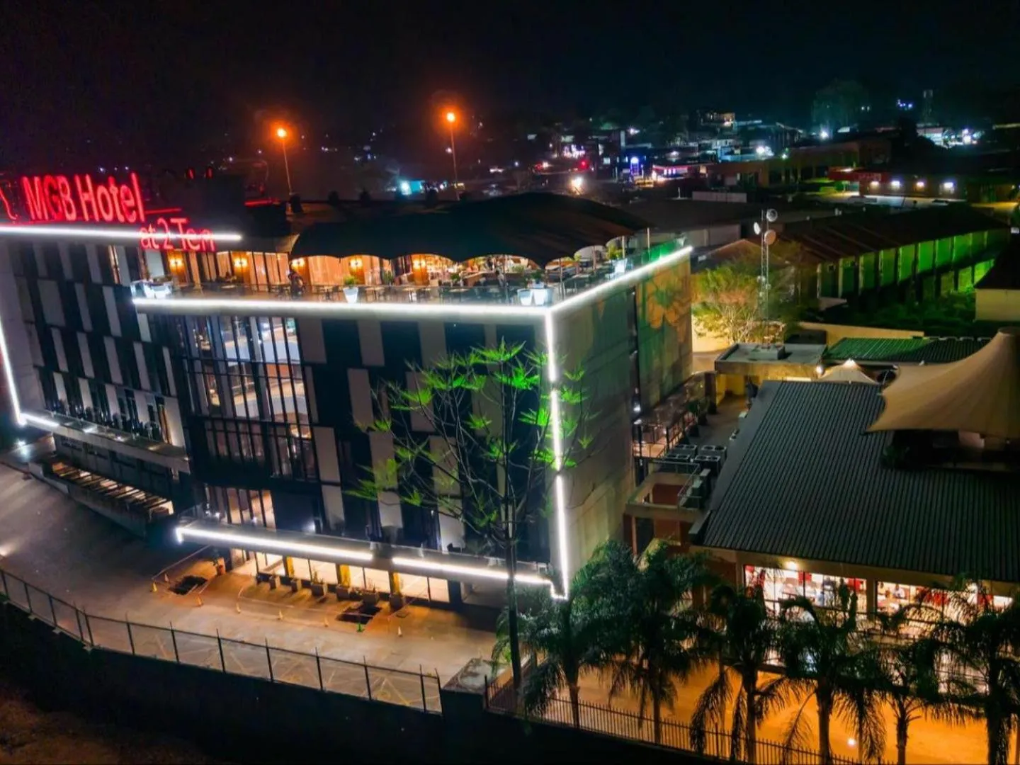 MGB Hotel at 2ten