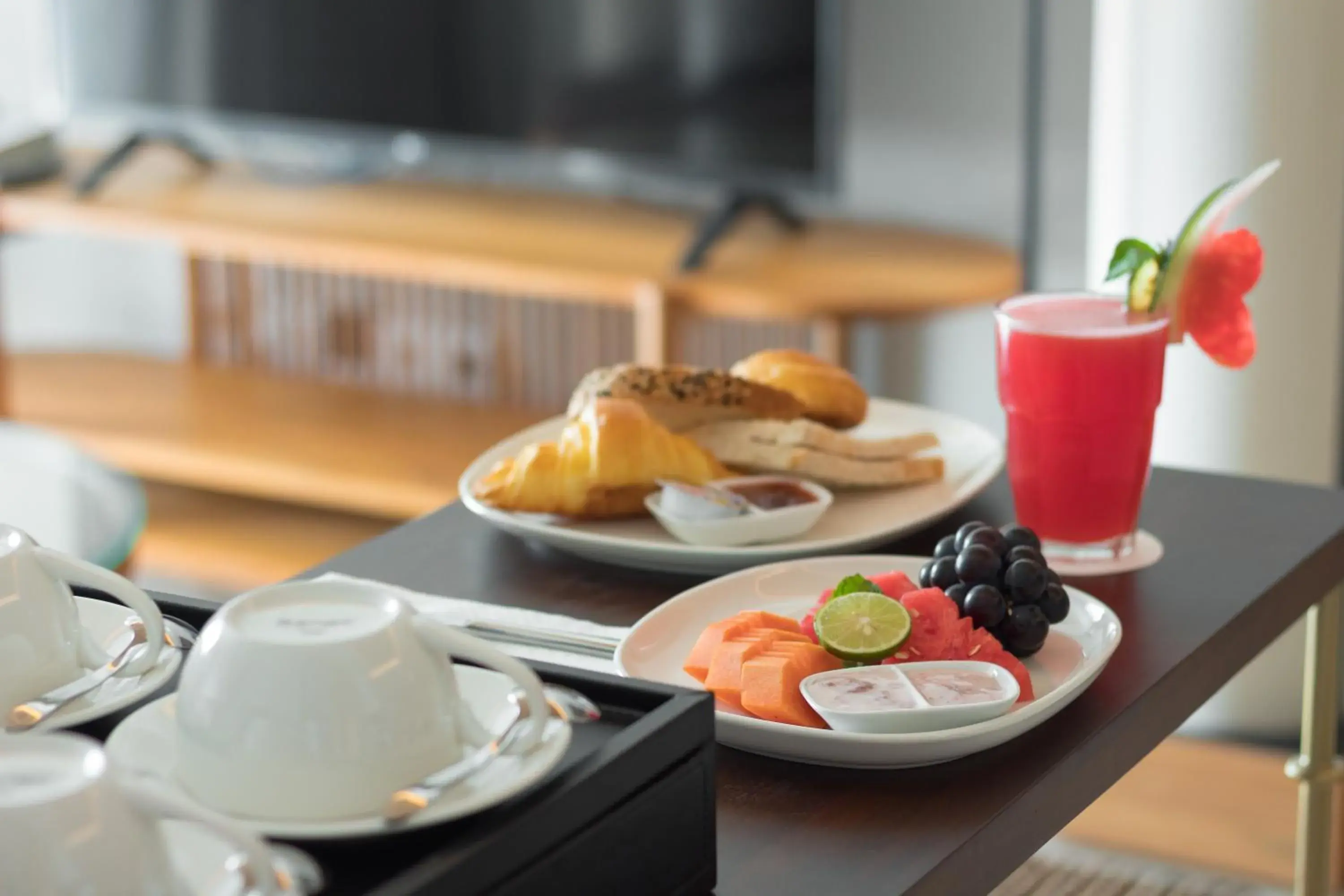 Food and drinks in Beachwalk Residence Food and drinks in Beachwalk Residence