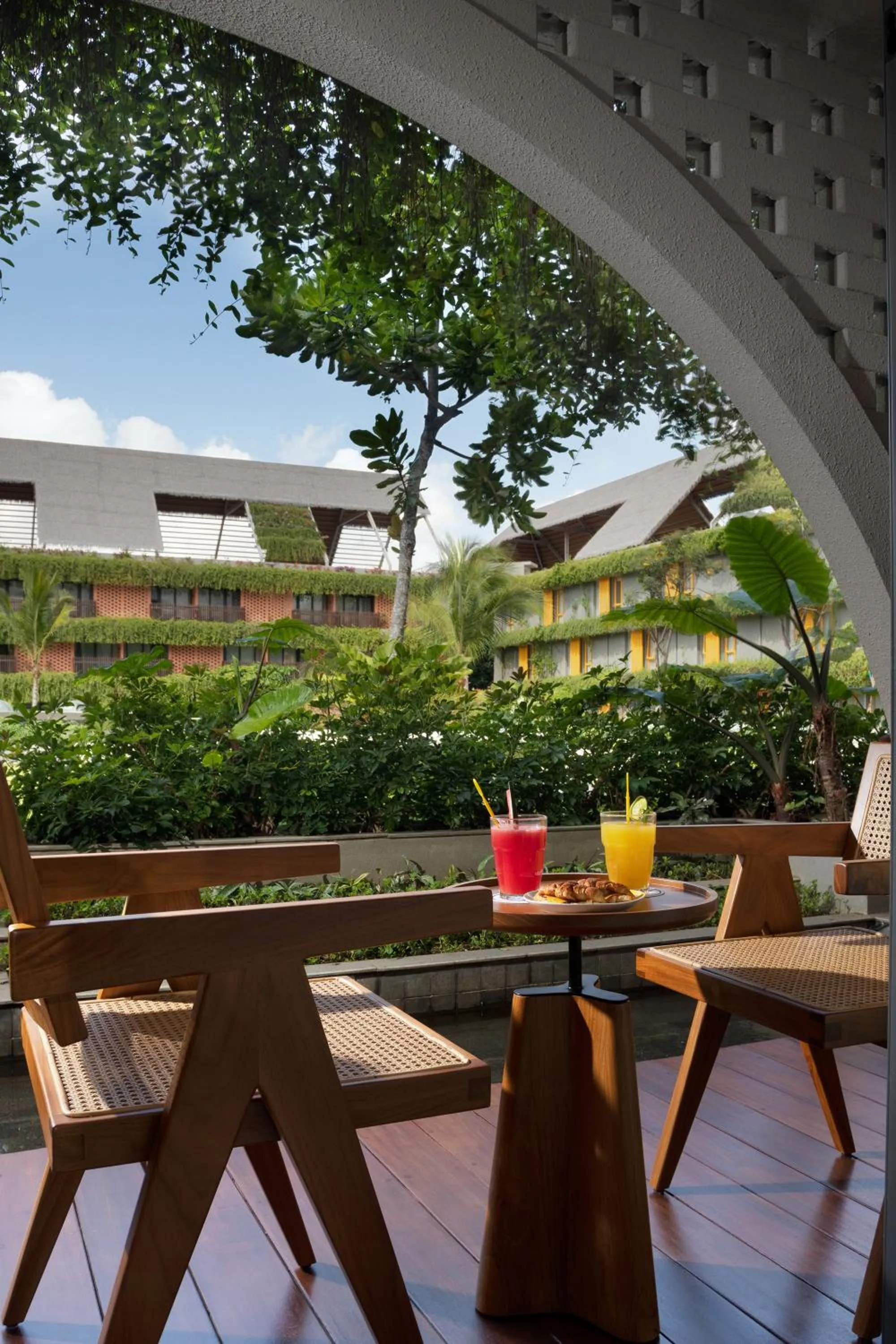 Garden in Beachwalk Residence