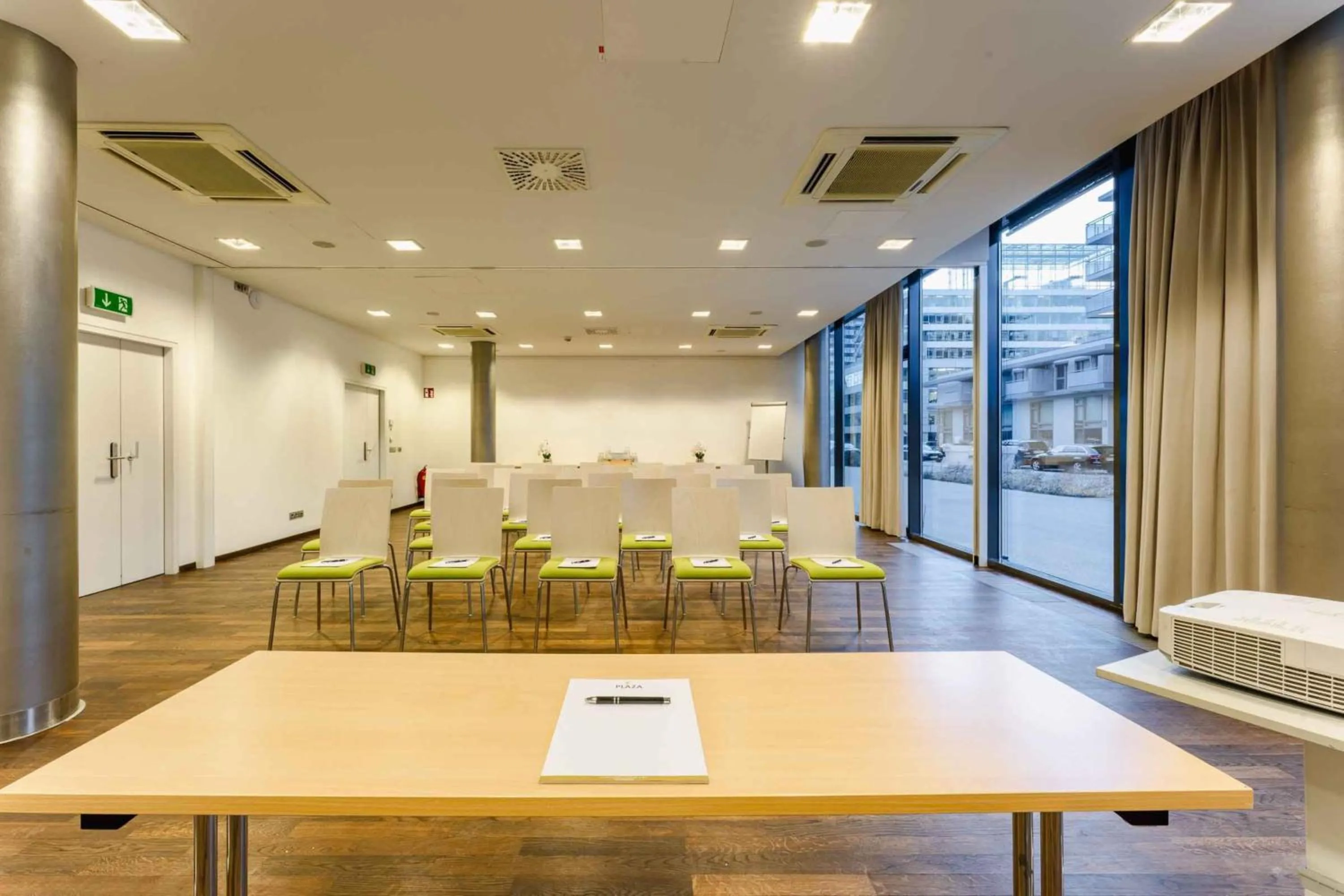 Meeting/conference room in PLAZA INN Wien Gasometer
