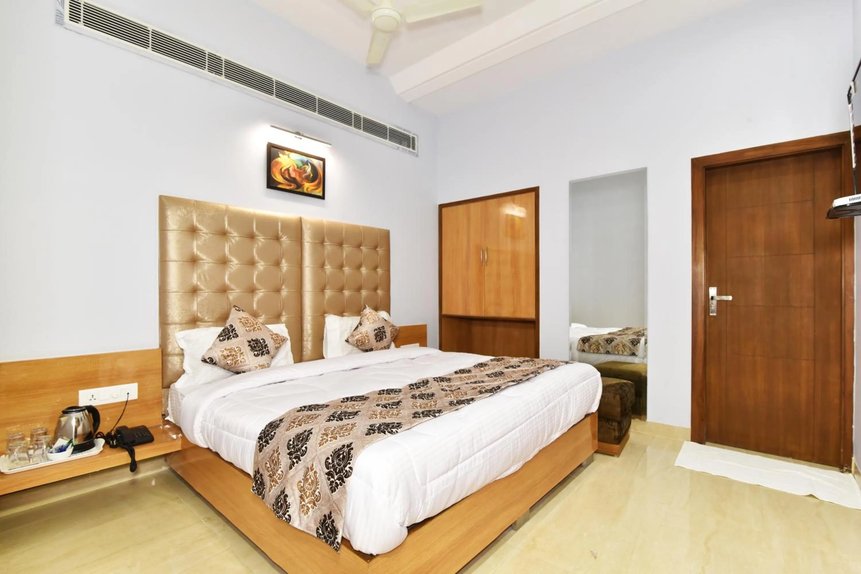 Bed in Hotel Vacation Inn