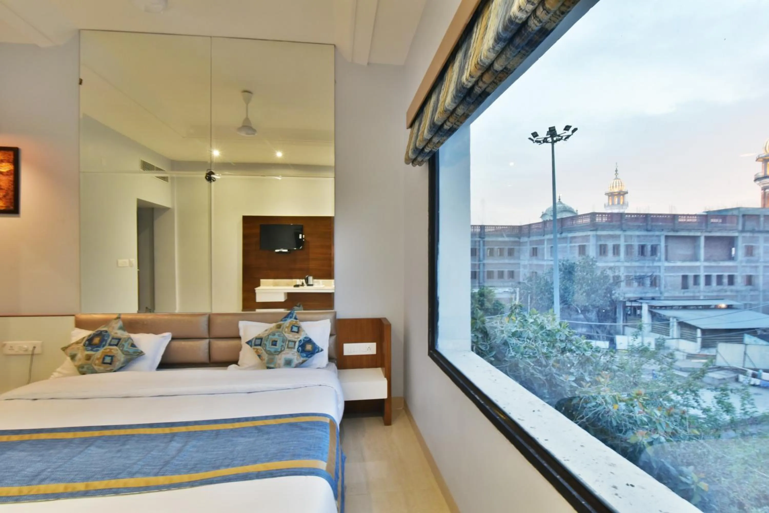 Bed in Hotel Vacation Inn