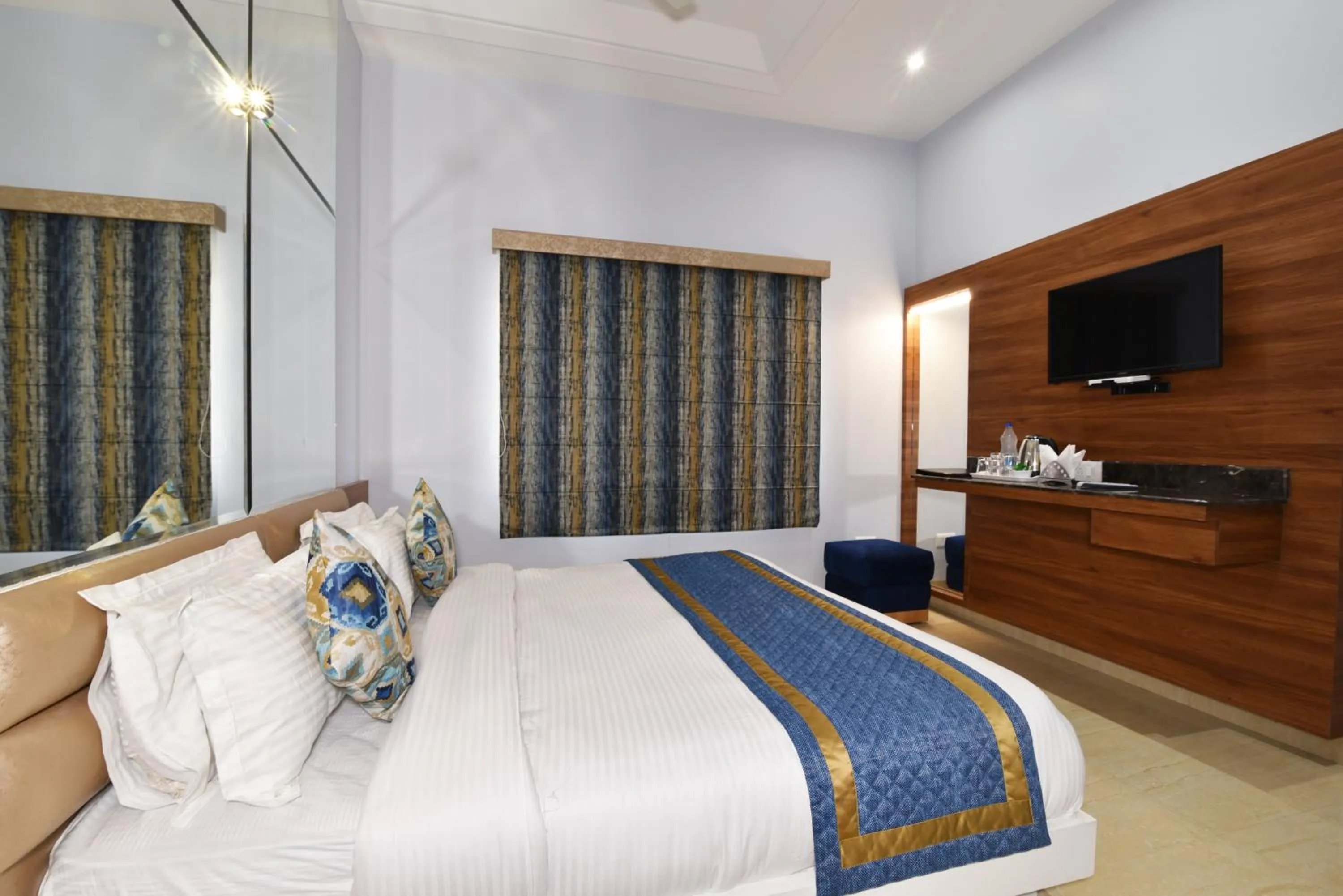 Bed in Hotel Vacation Inn