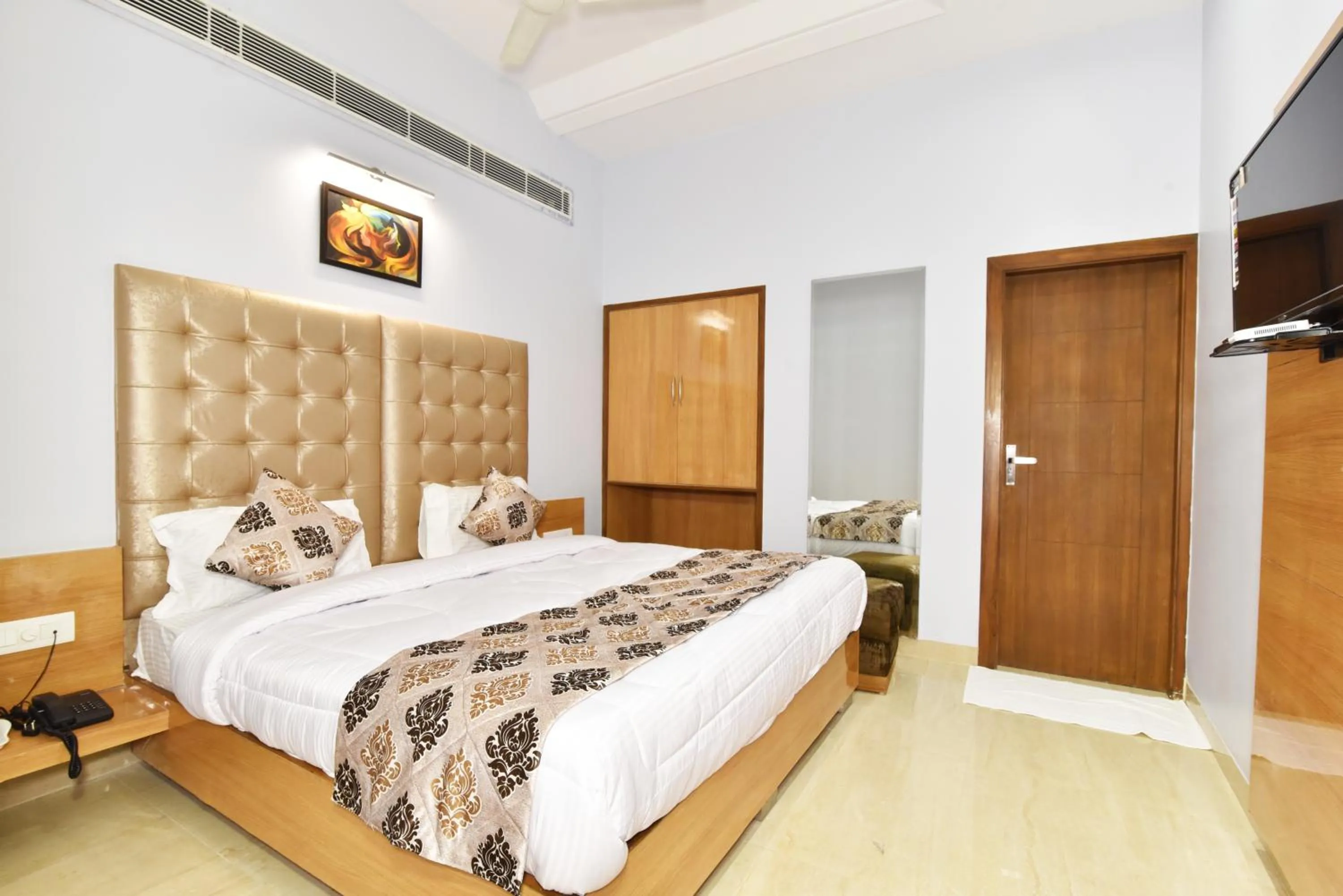 Bed in Hotel Vacation Inn