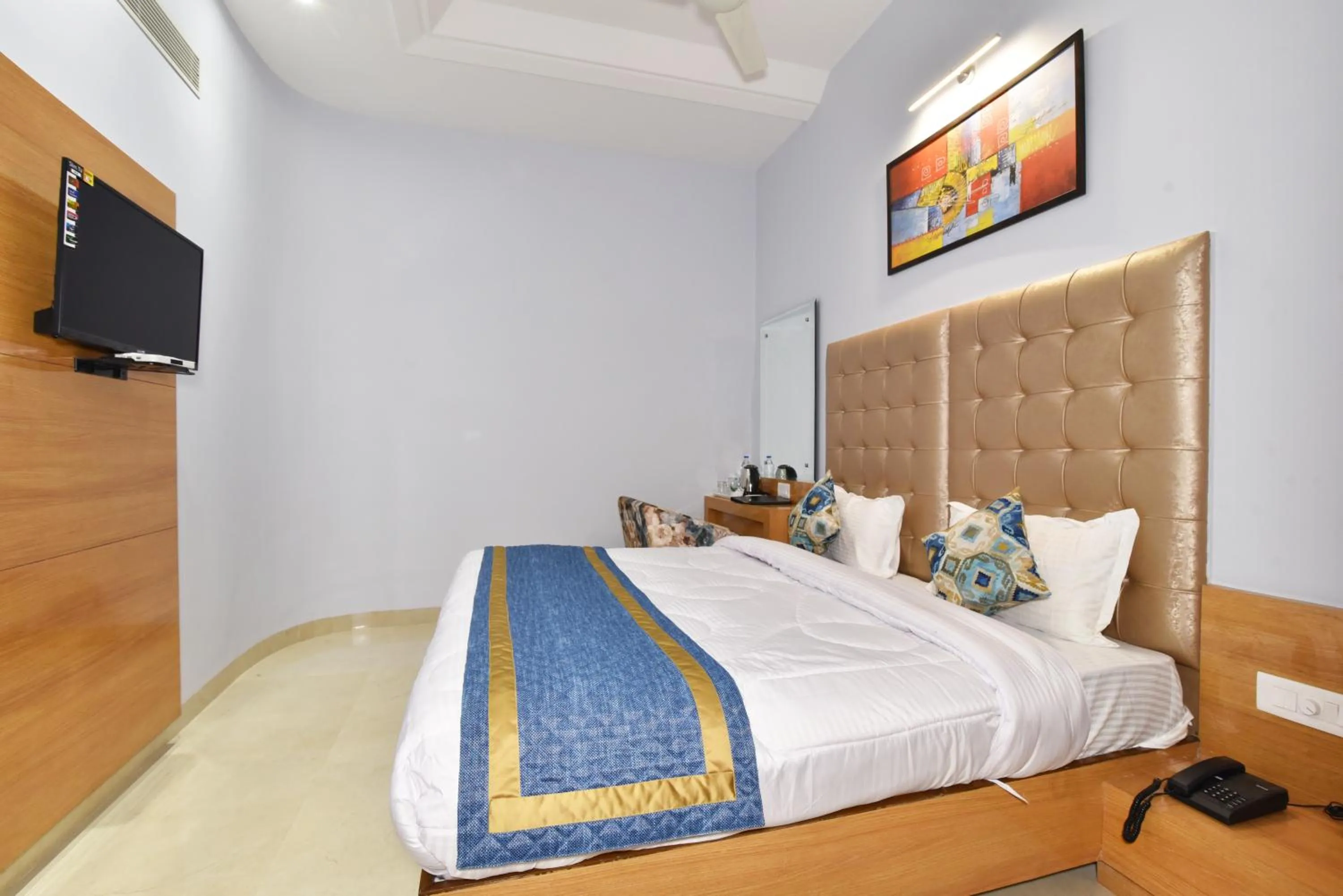 Bed in Hotel Vacation Inn